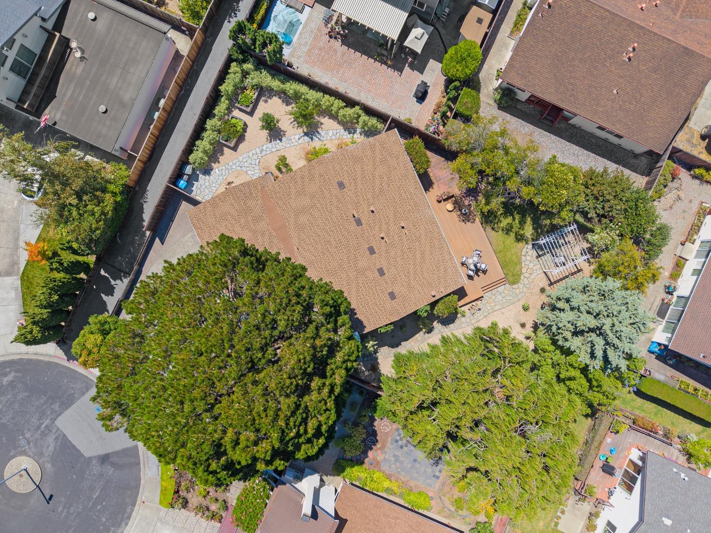 300 Tampa Court, Foster City