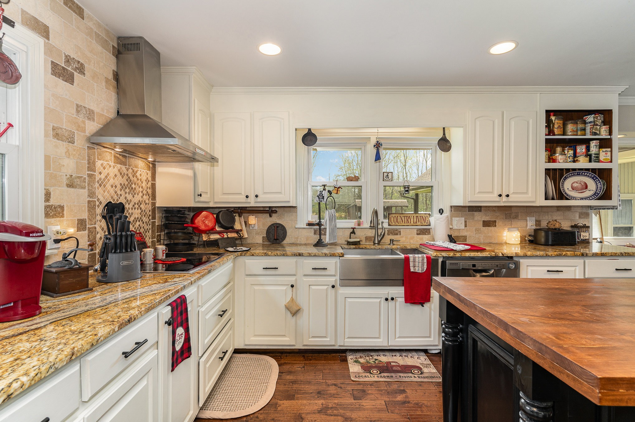 3105 Dilton Mankin Rd