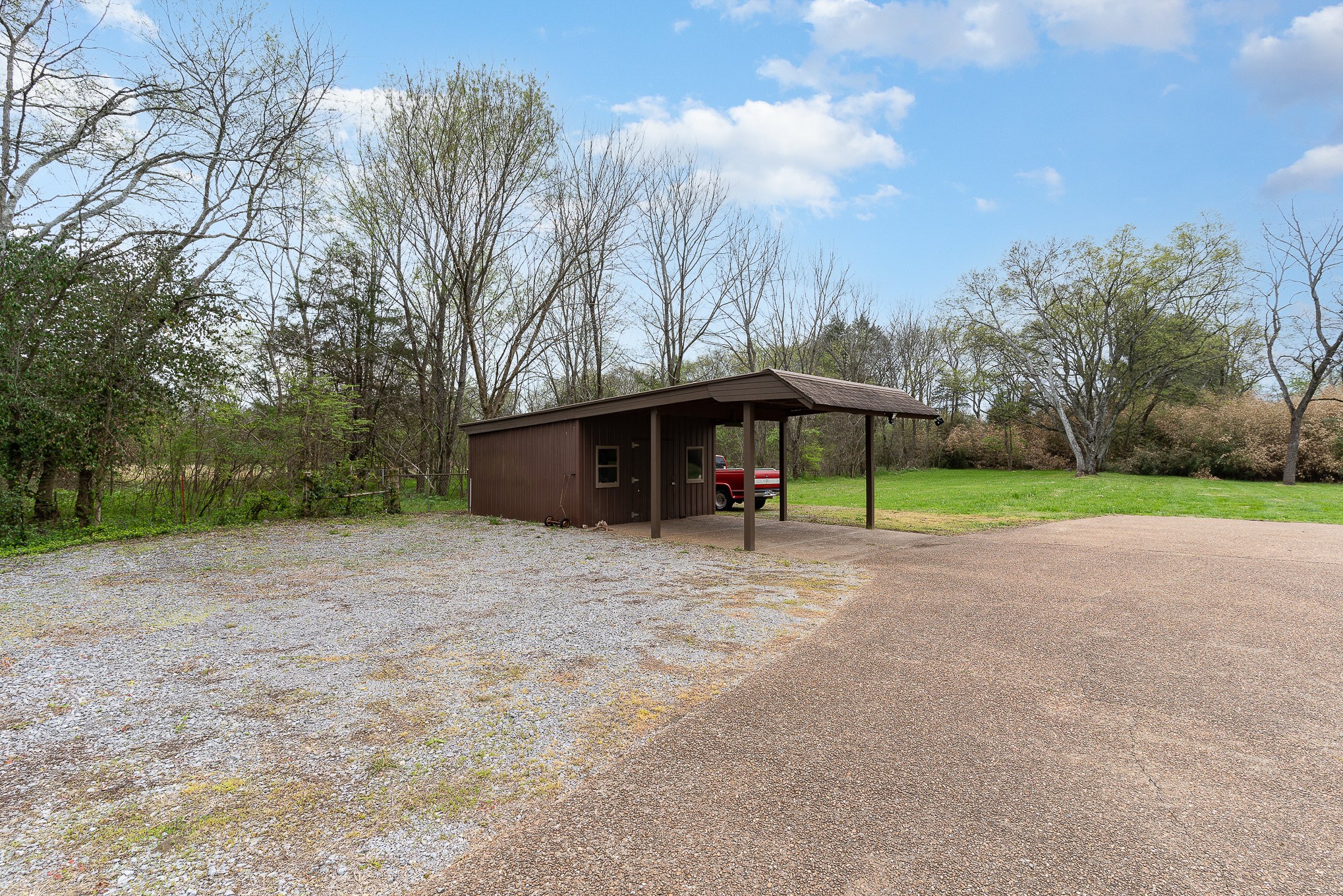 3105 Dilton Mankin Rd