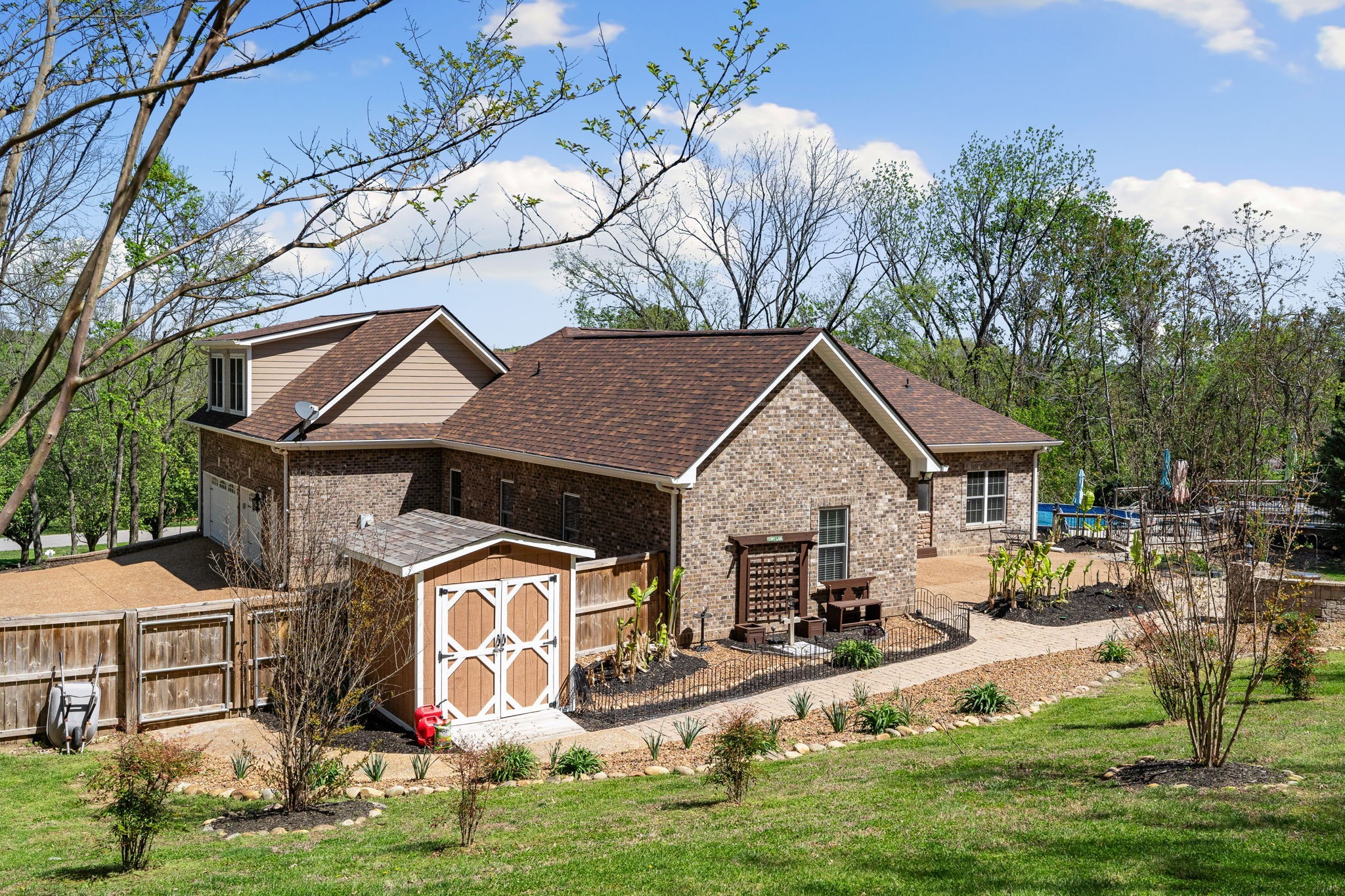 203 Tom Robinson Rd