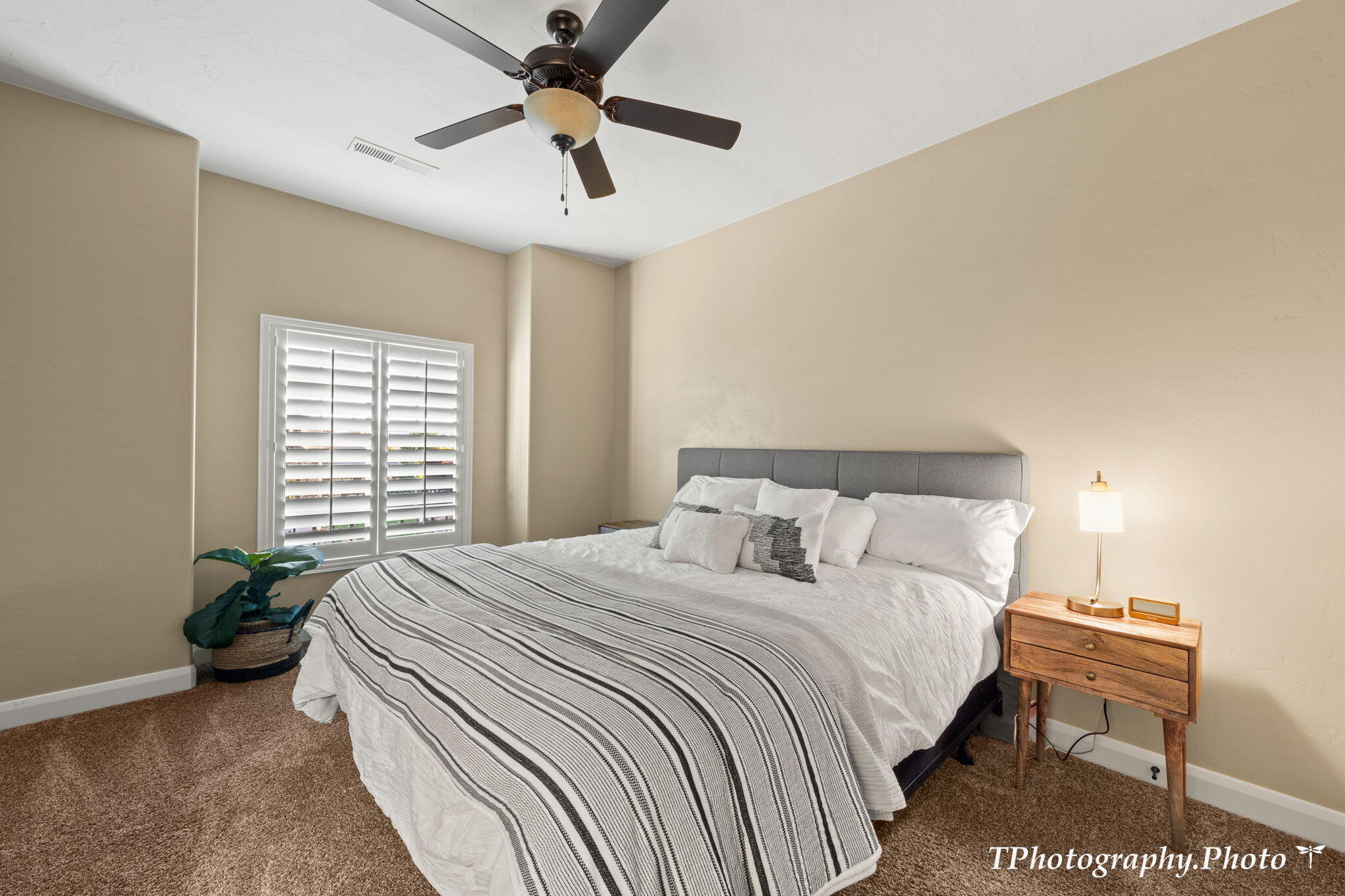 2451 E Lagrasse CIR