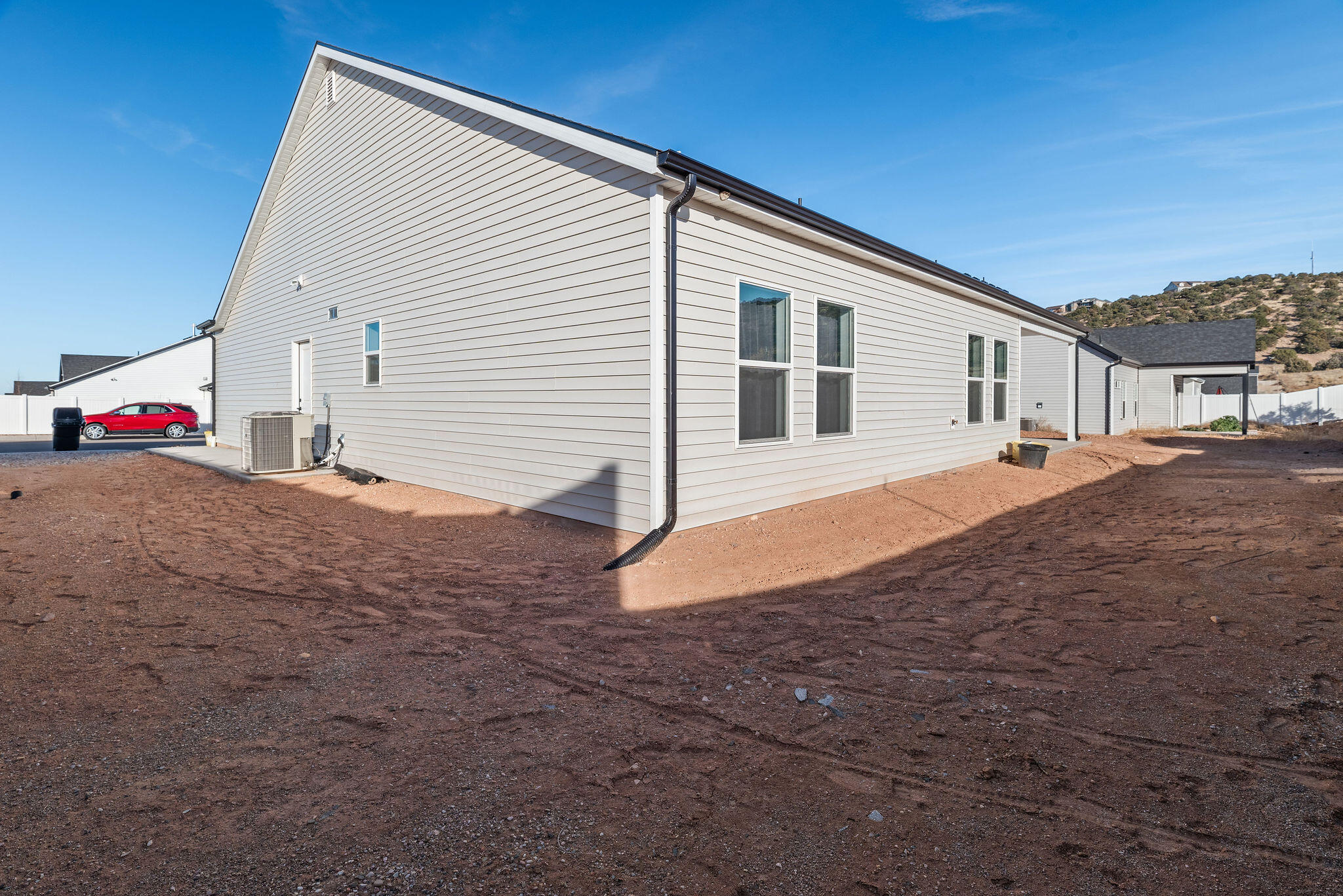 2735 W Sterling Drive DR