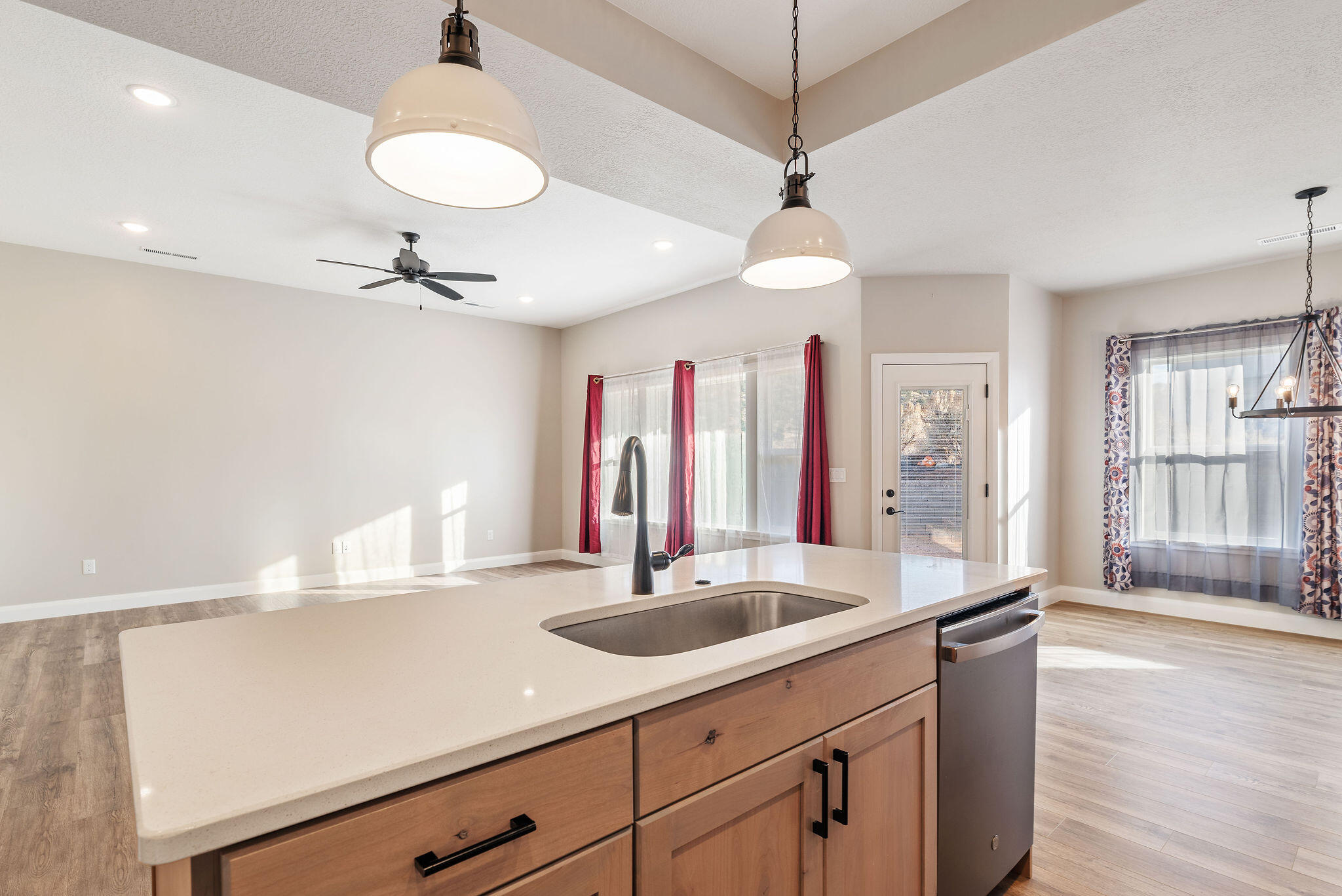 2735 W Sterling Drive DR