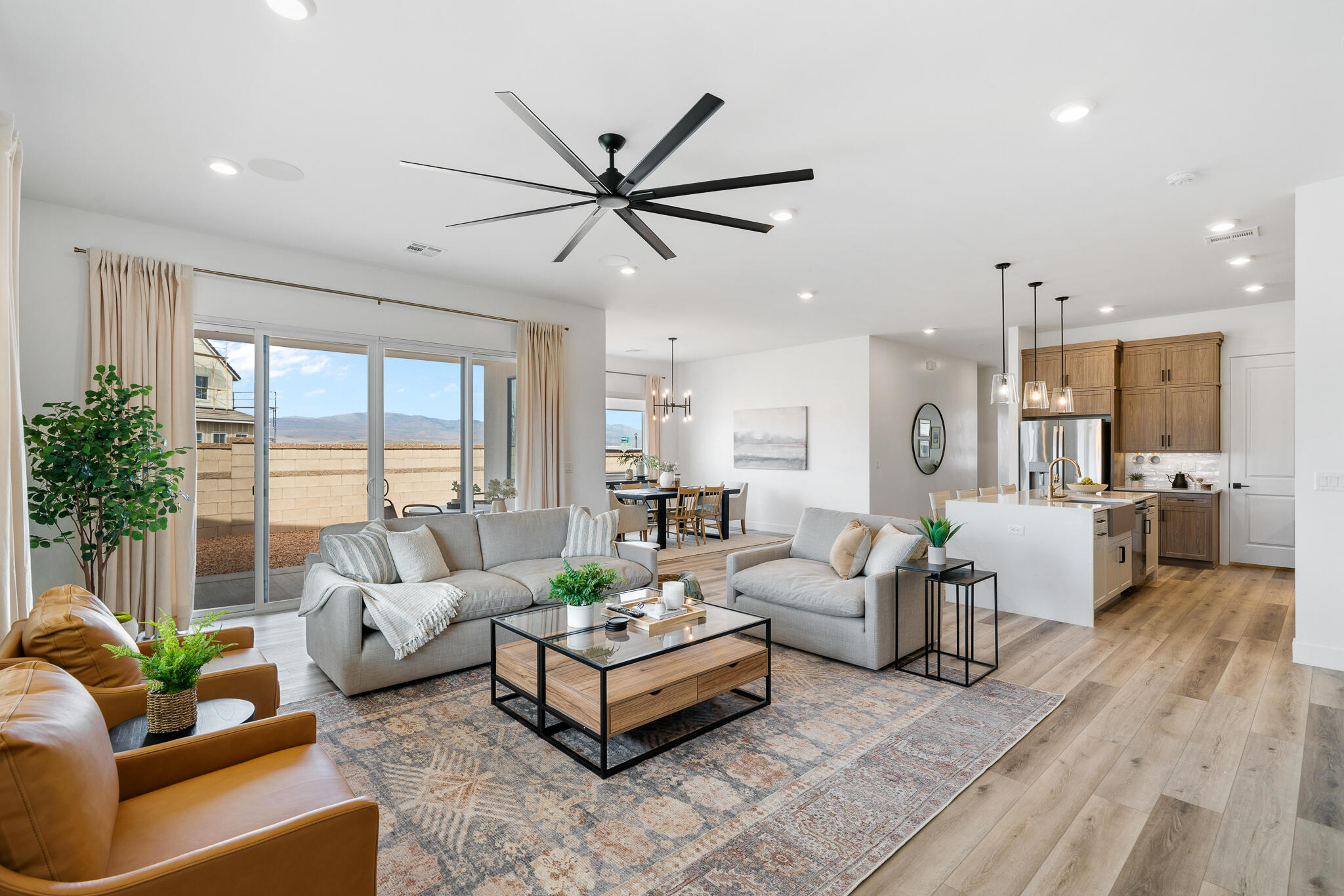 Spring Lily DR Unit: 322