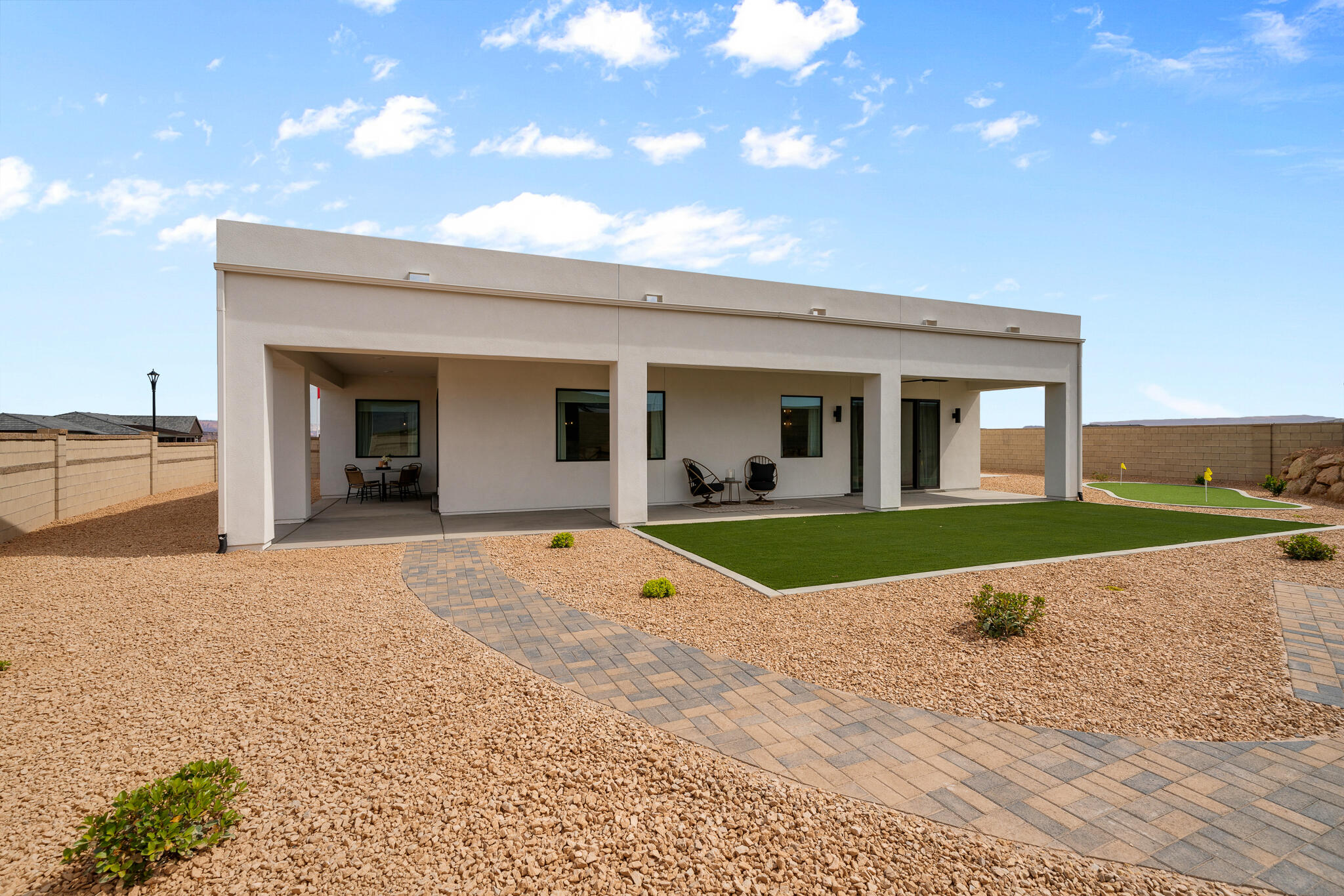 Spring Lily DR Unit: 322