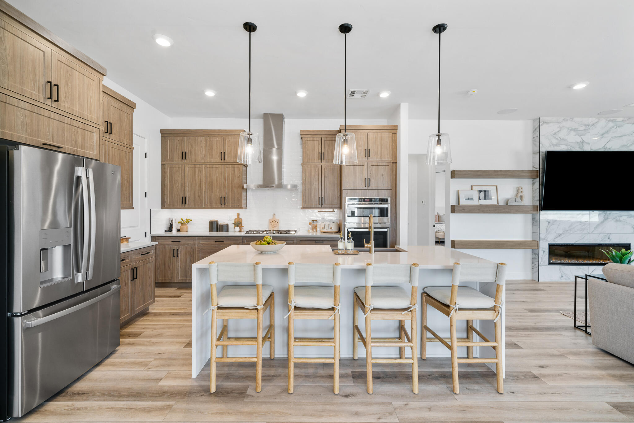 Spring Lily DR Unit: 322