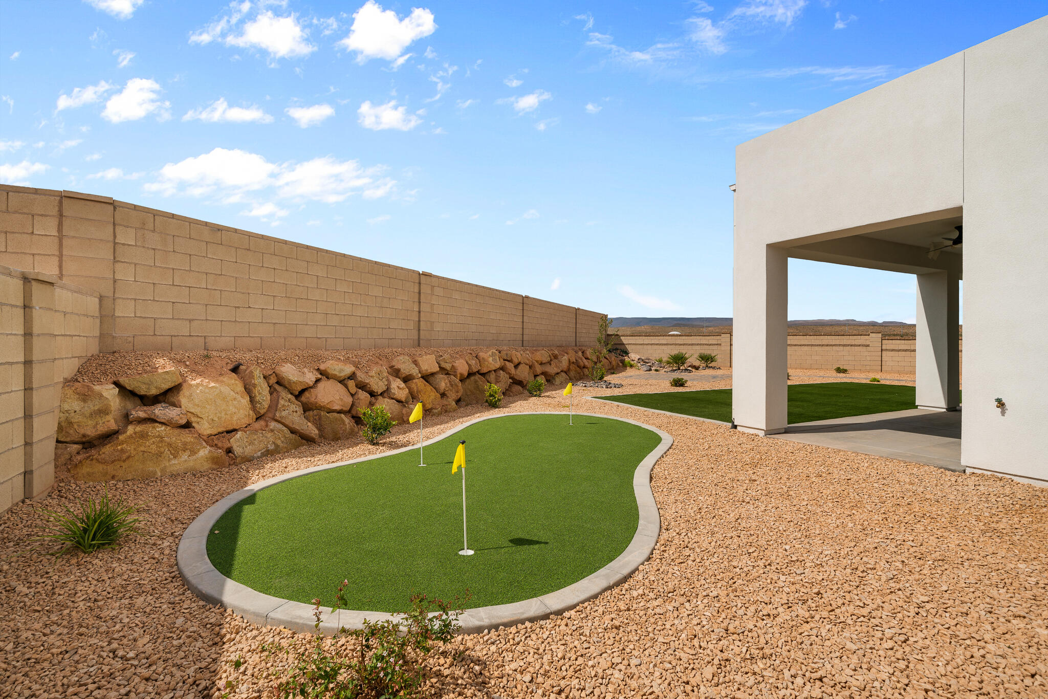 Spring Lily DR Unit: 322