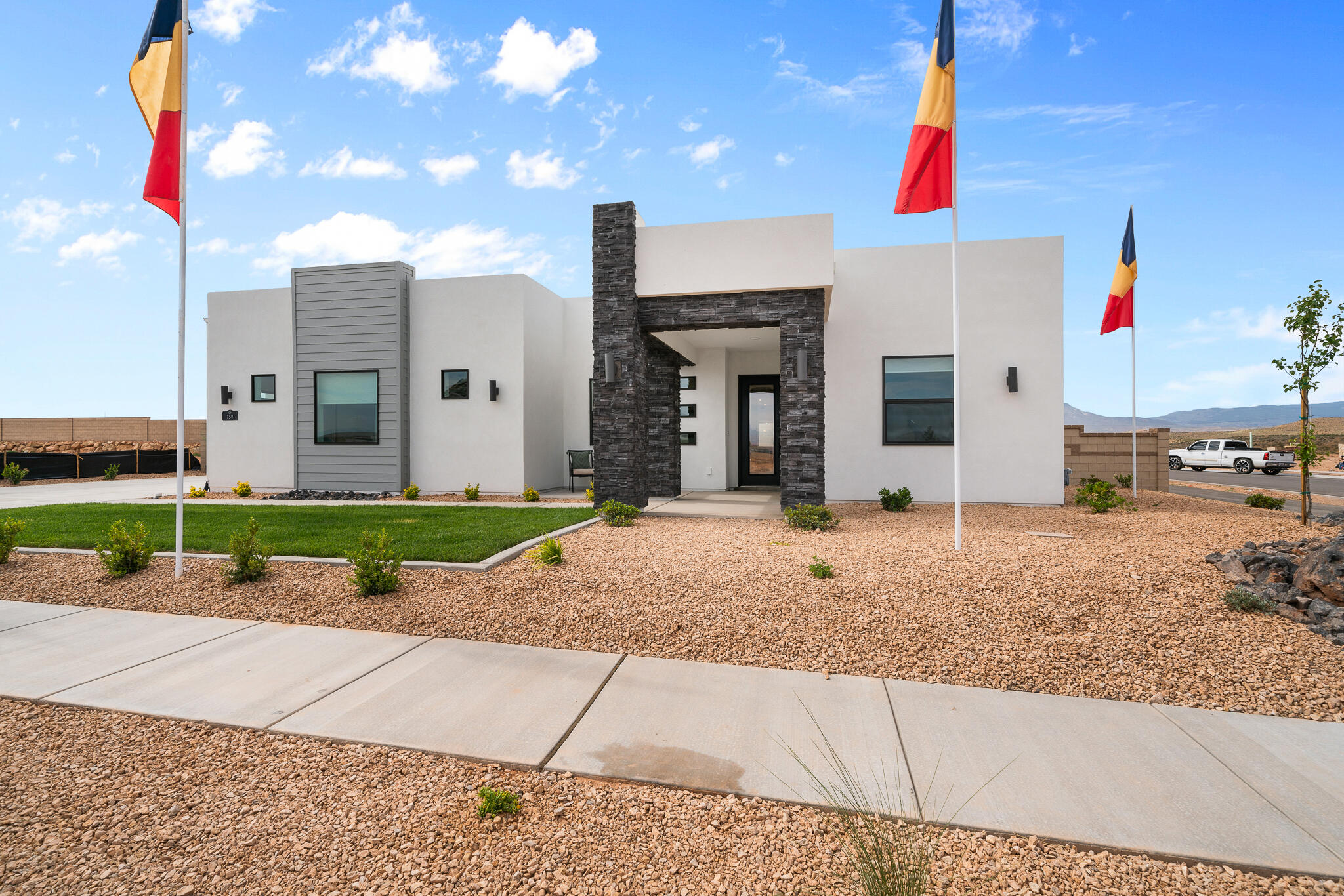 Spring Lily DR Unit: 322