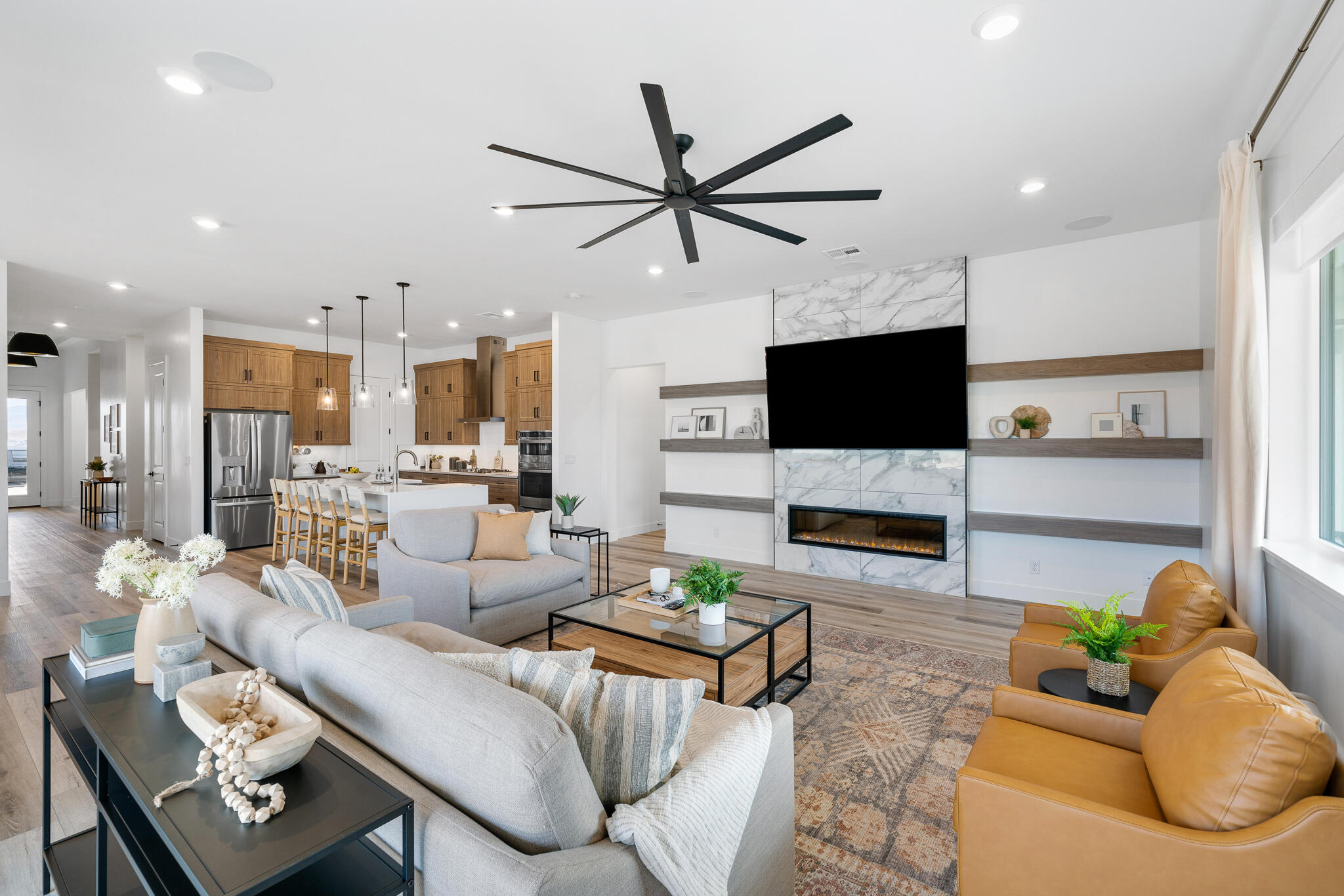 Spring Lily DR Unit: 322