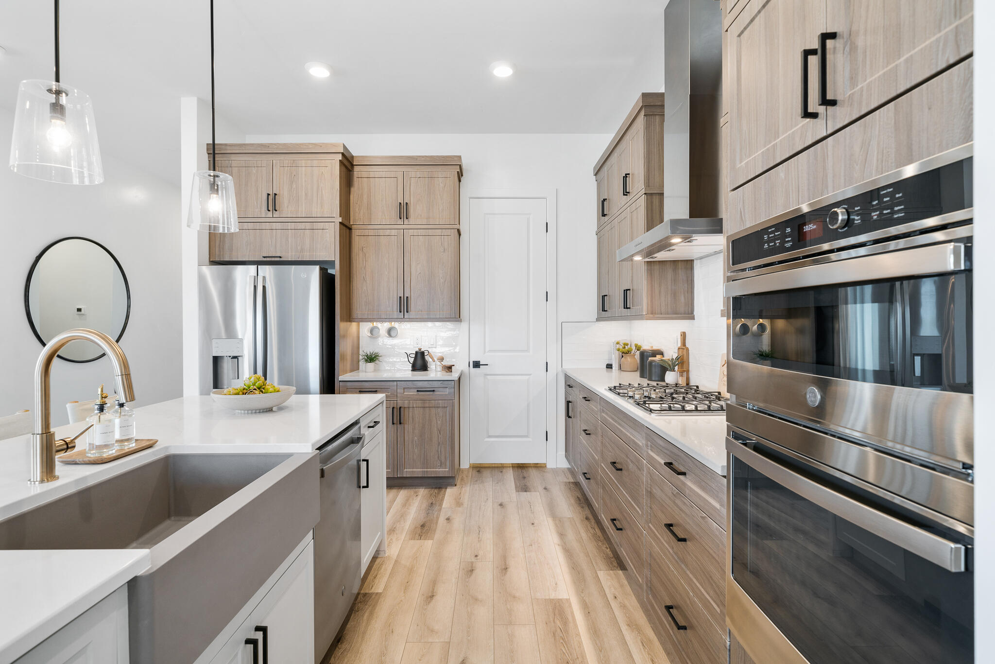 Spring Lily DR Unit: 322