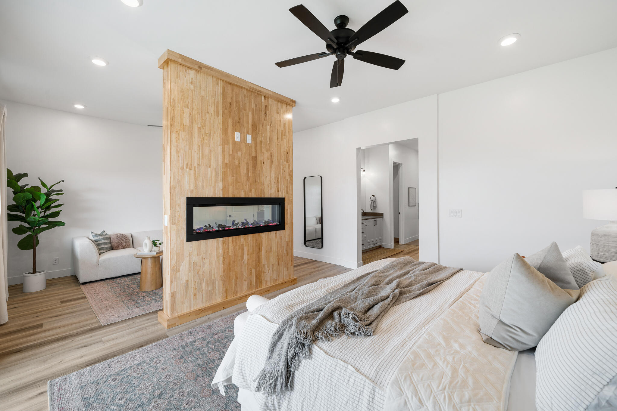 Spring Lily DR Unit: 322