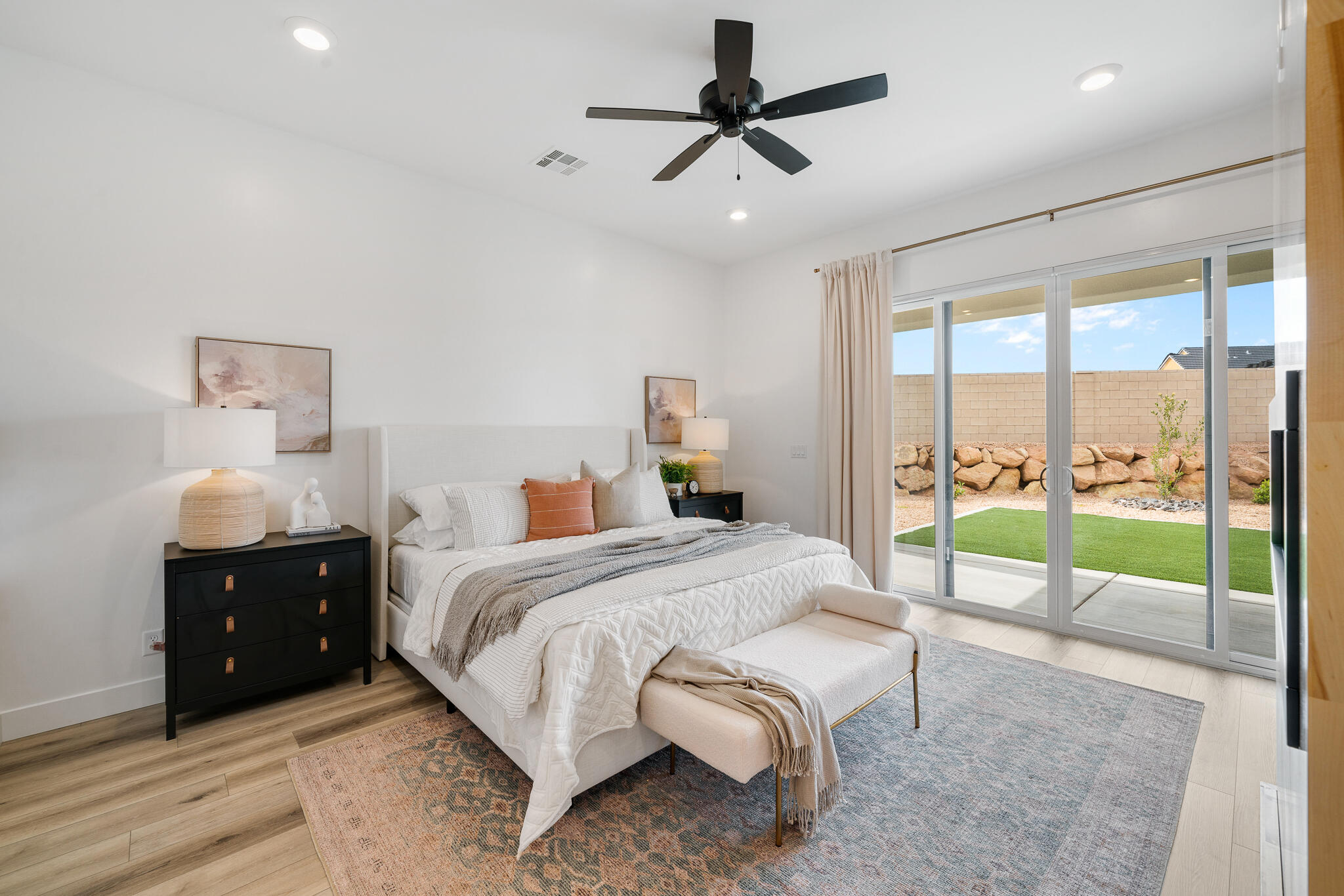 Spring Lily DR Unit: 322