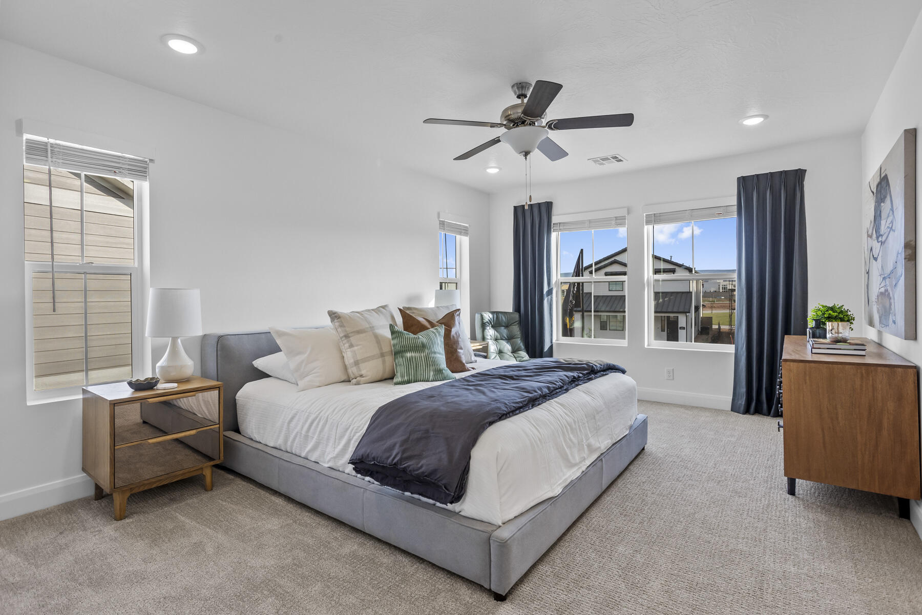 484 W Greenstone Place Unit: #1011