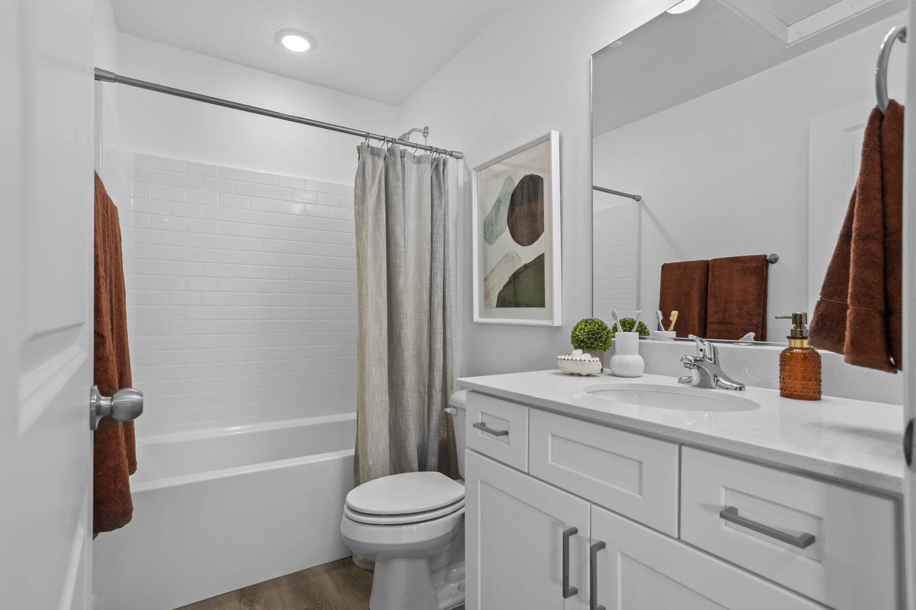 484 W Greenstone Place Unit: #1011