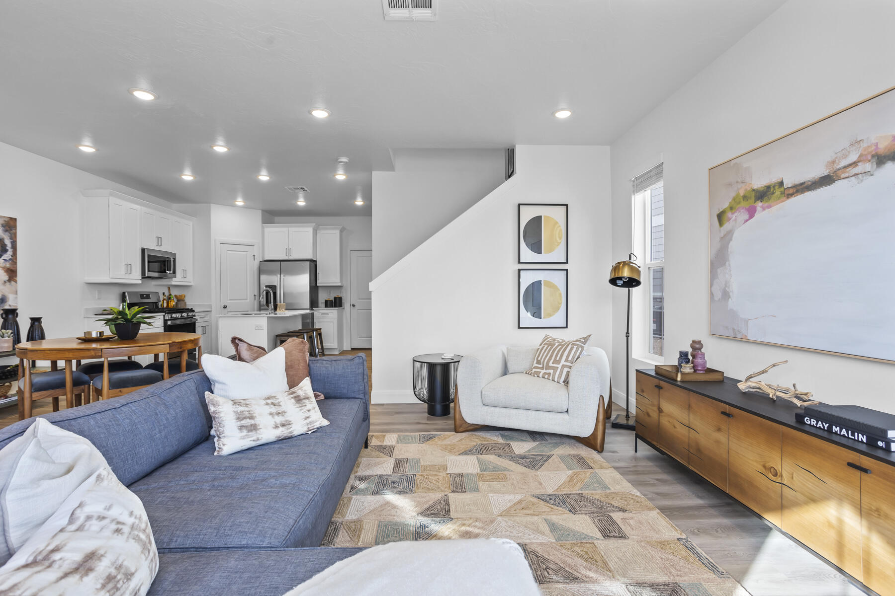 484 W Greenstone Place Unit: #1011