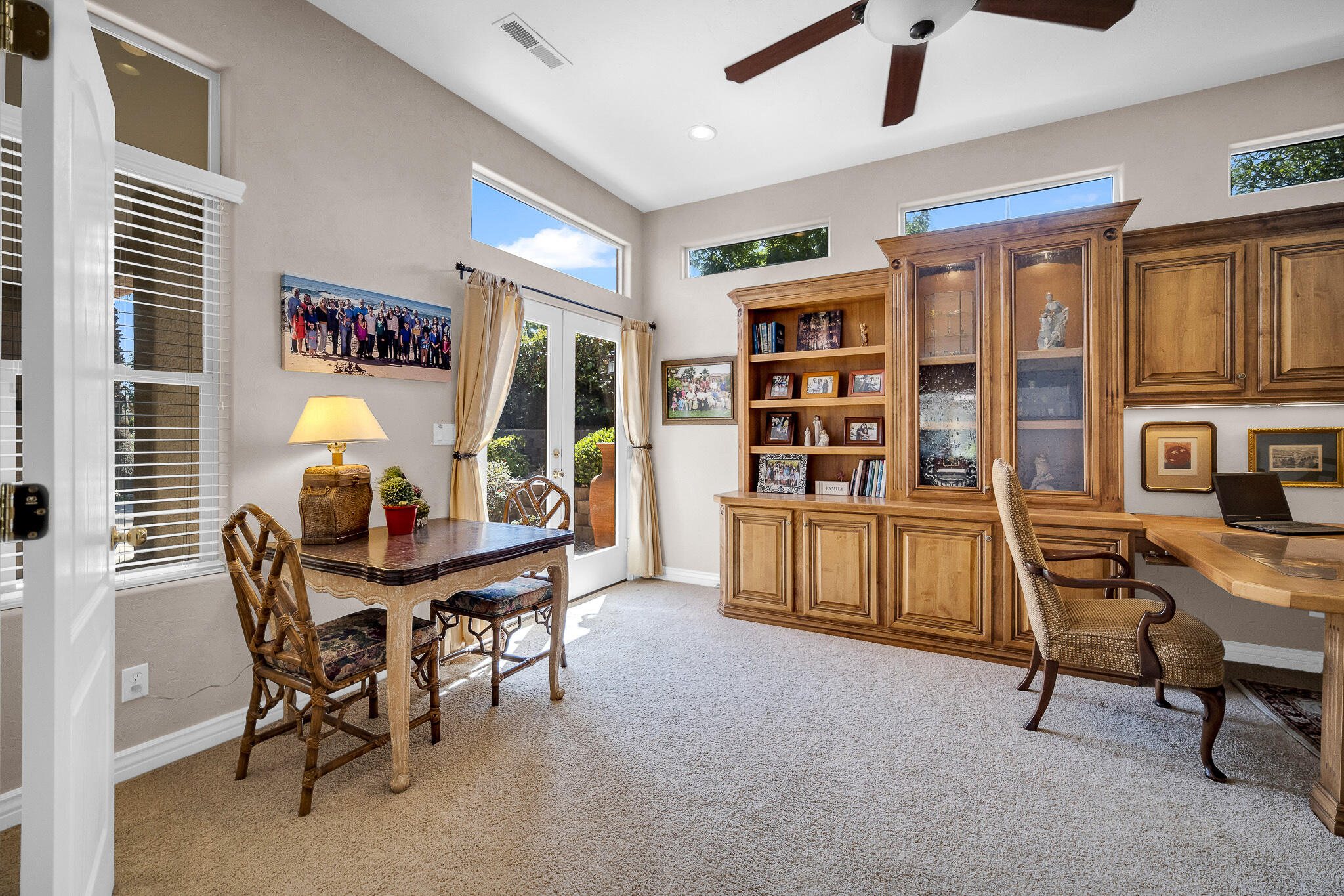 2587 W Rio Lobo DR