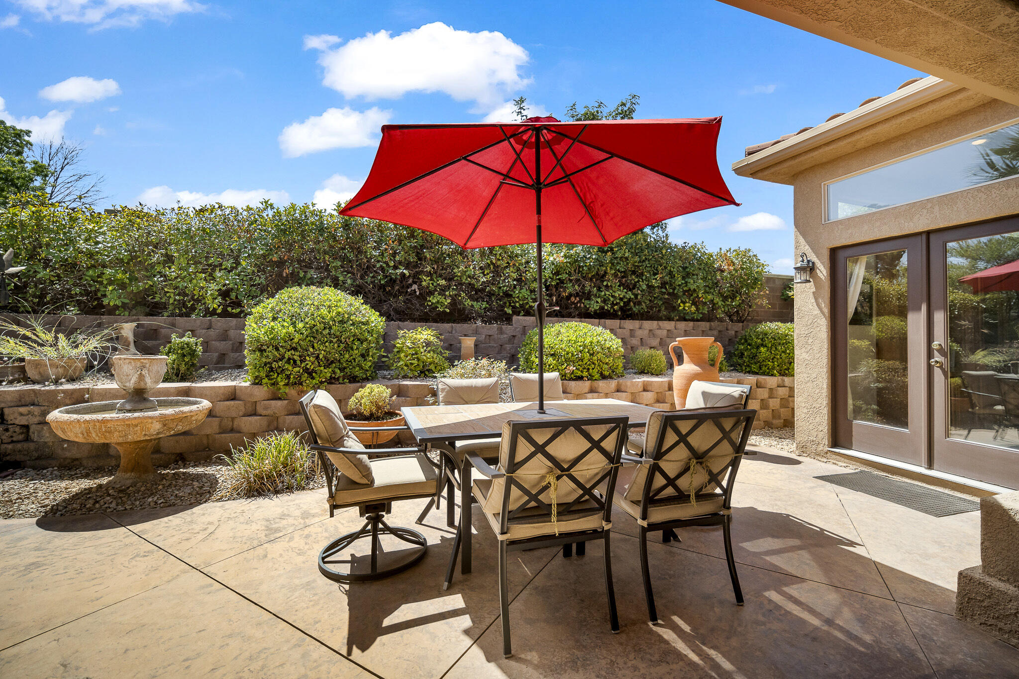 2587 W Rio Lobo DR