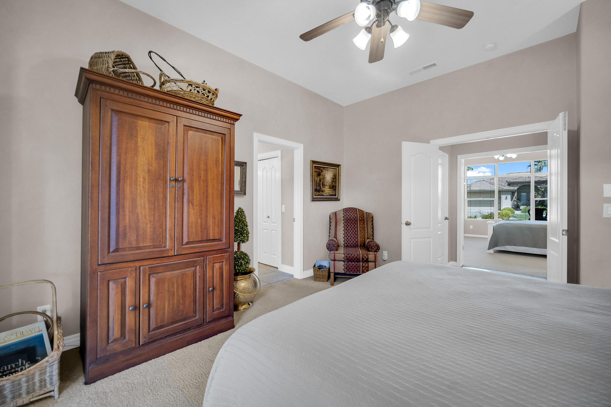 2587 W Rio Lobo DR