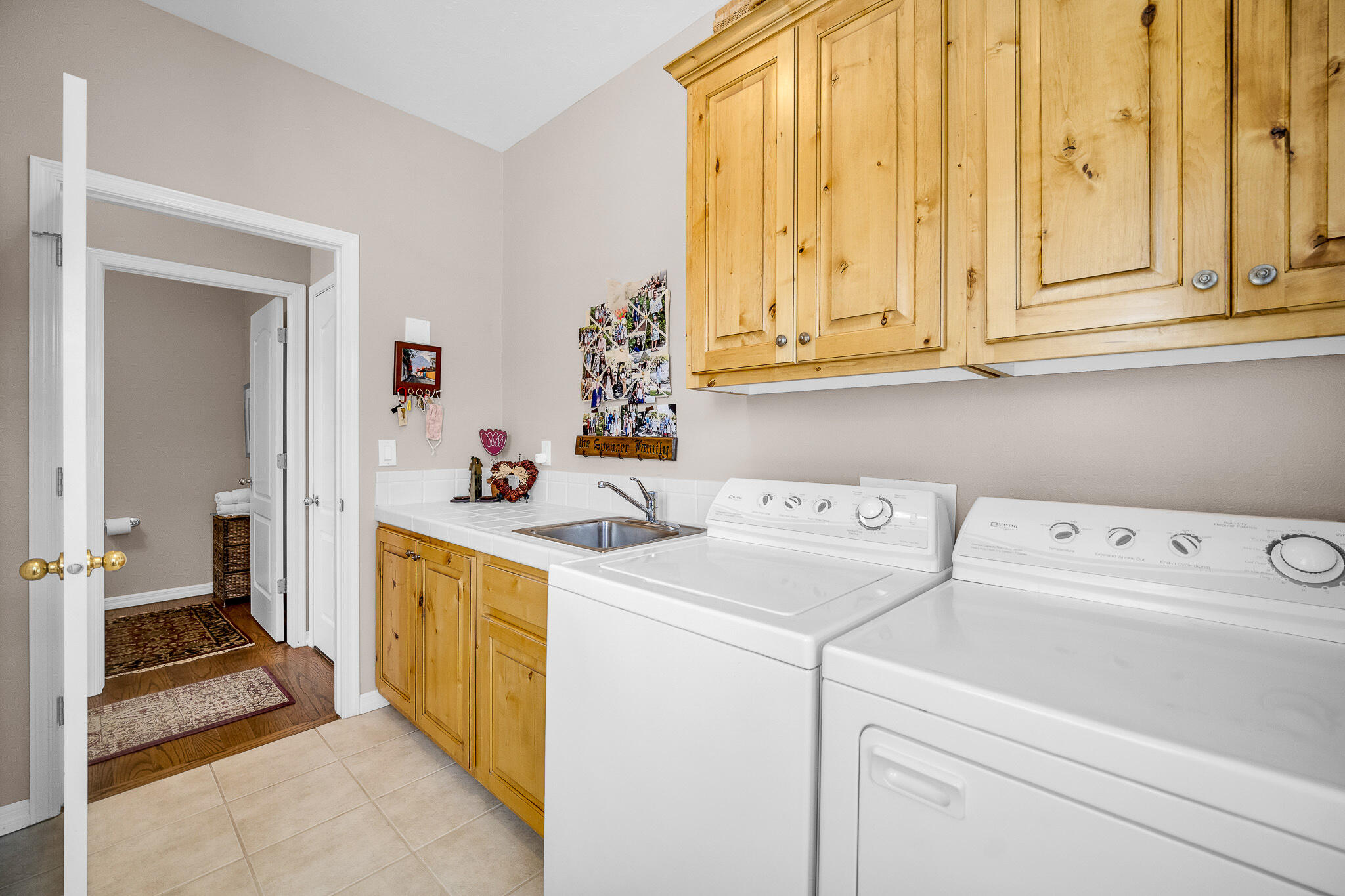 2587 W Rio Lobo DR