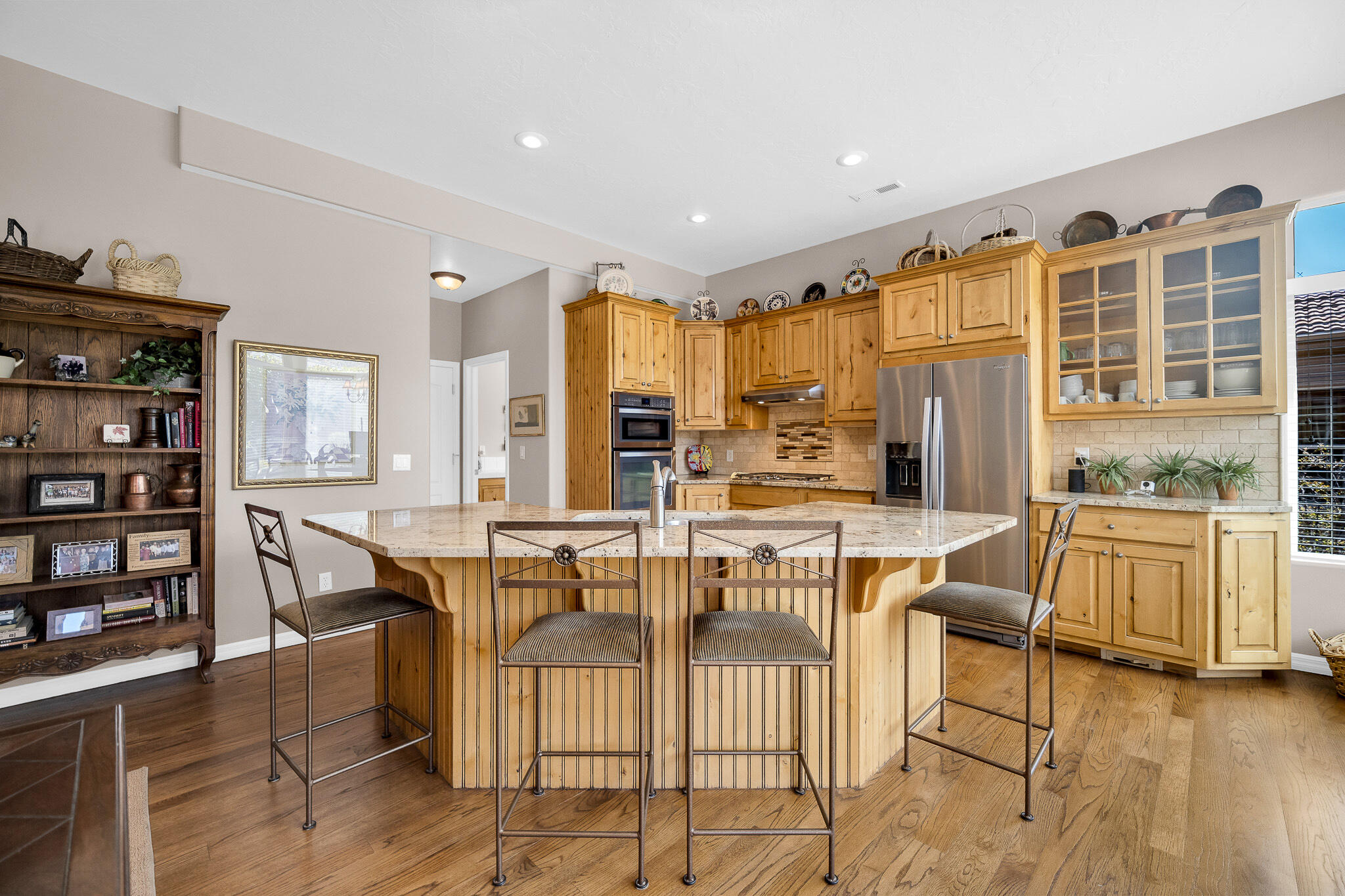 2587 W Rio Lobo DR