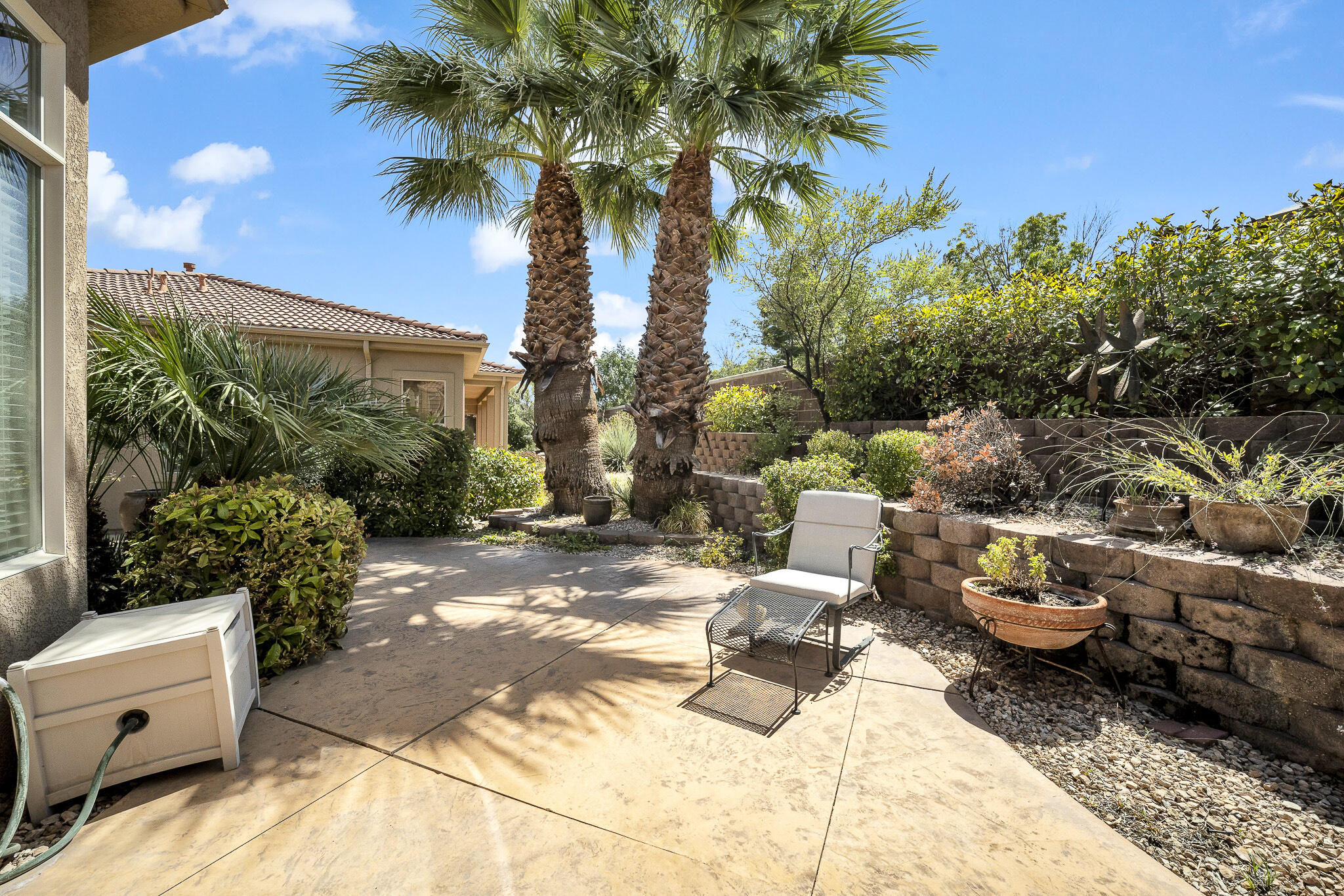 2587 W Rio Lobo DR