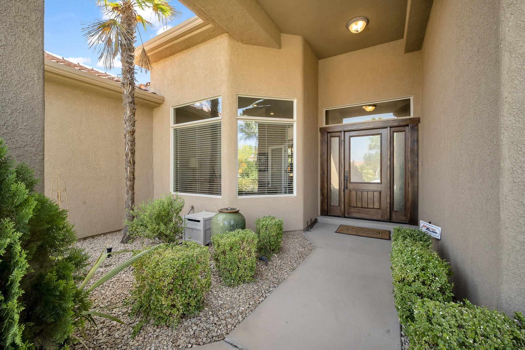 2587 W Rio Lobo DR
