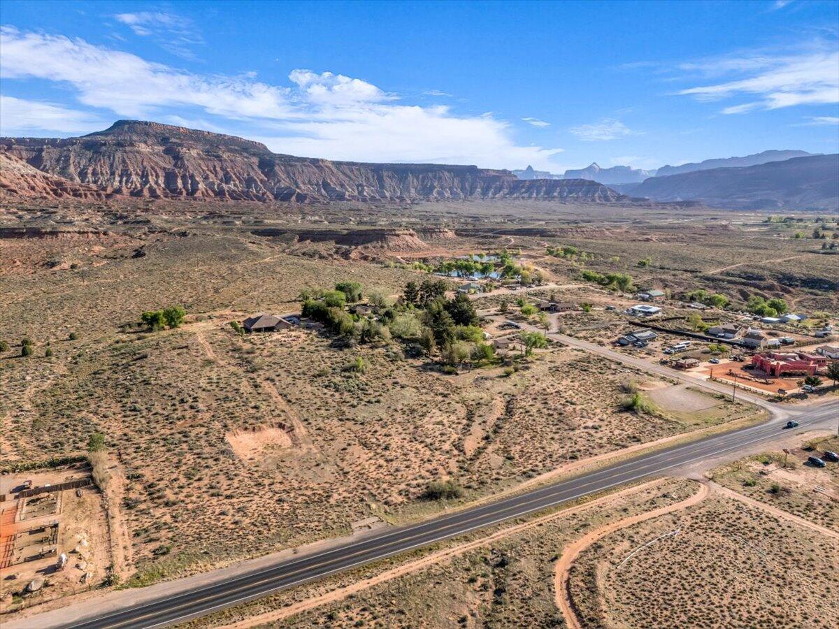 850 W Hwy 9