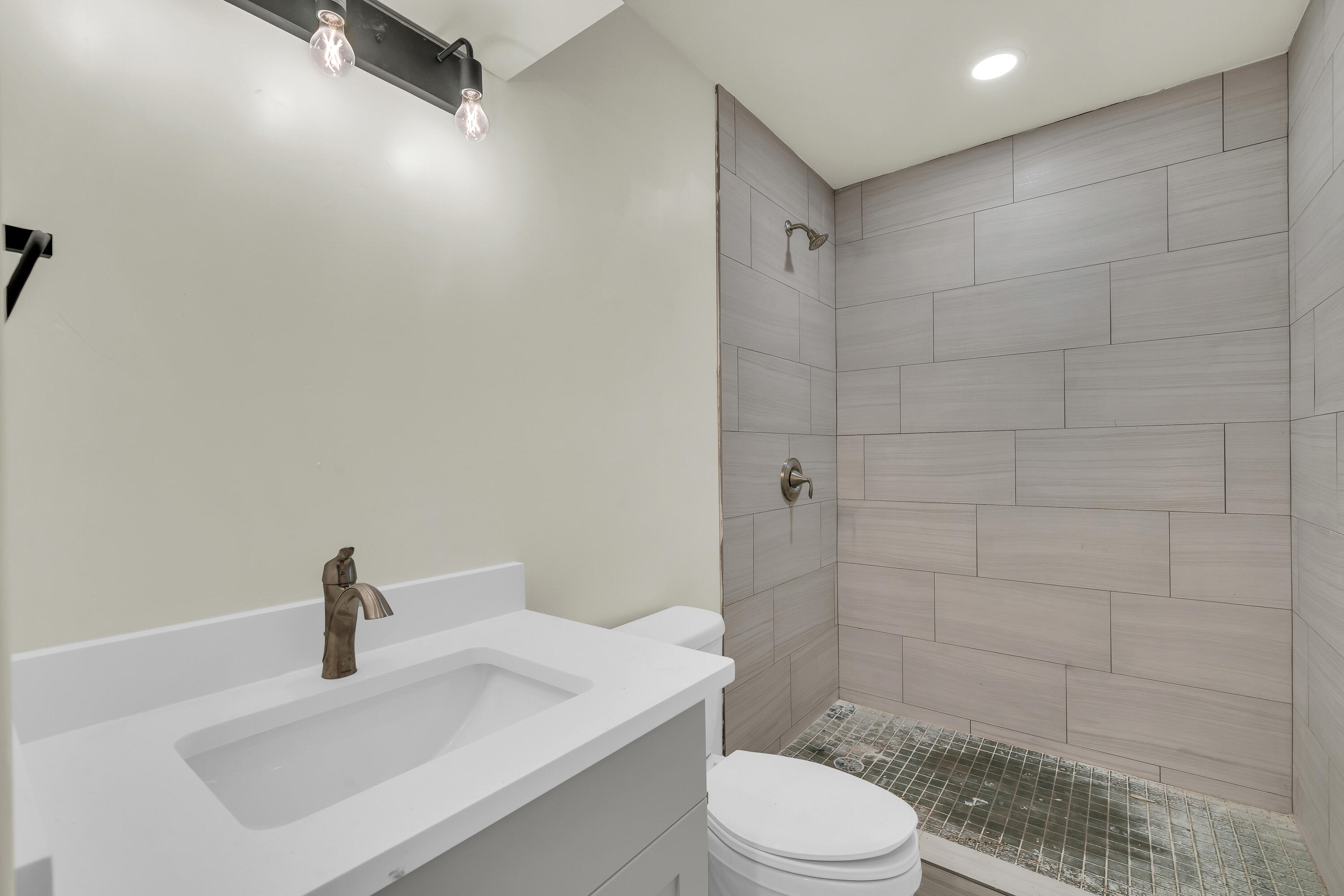 615 Zion Park Blvd Unit: #24 A, #24 B, #24 C