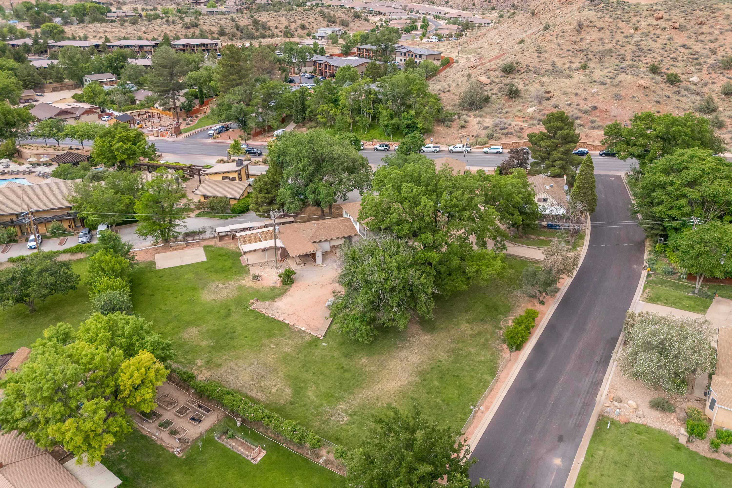 615 Zion Park Blvd Unit: #24 A, #24 B, #24 C