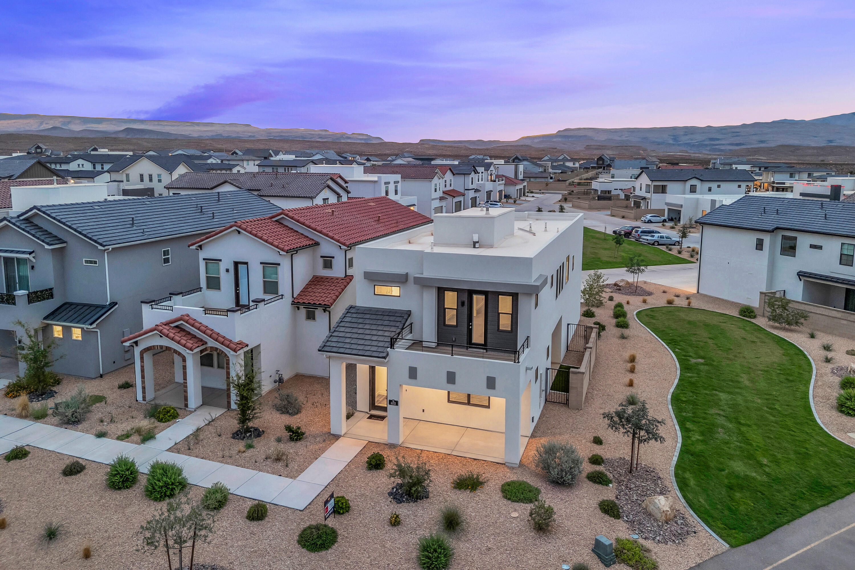 6032 Silver Birch LN