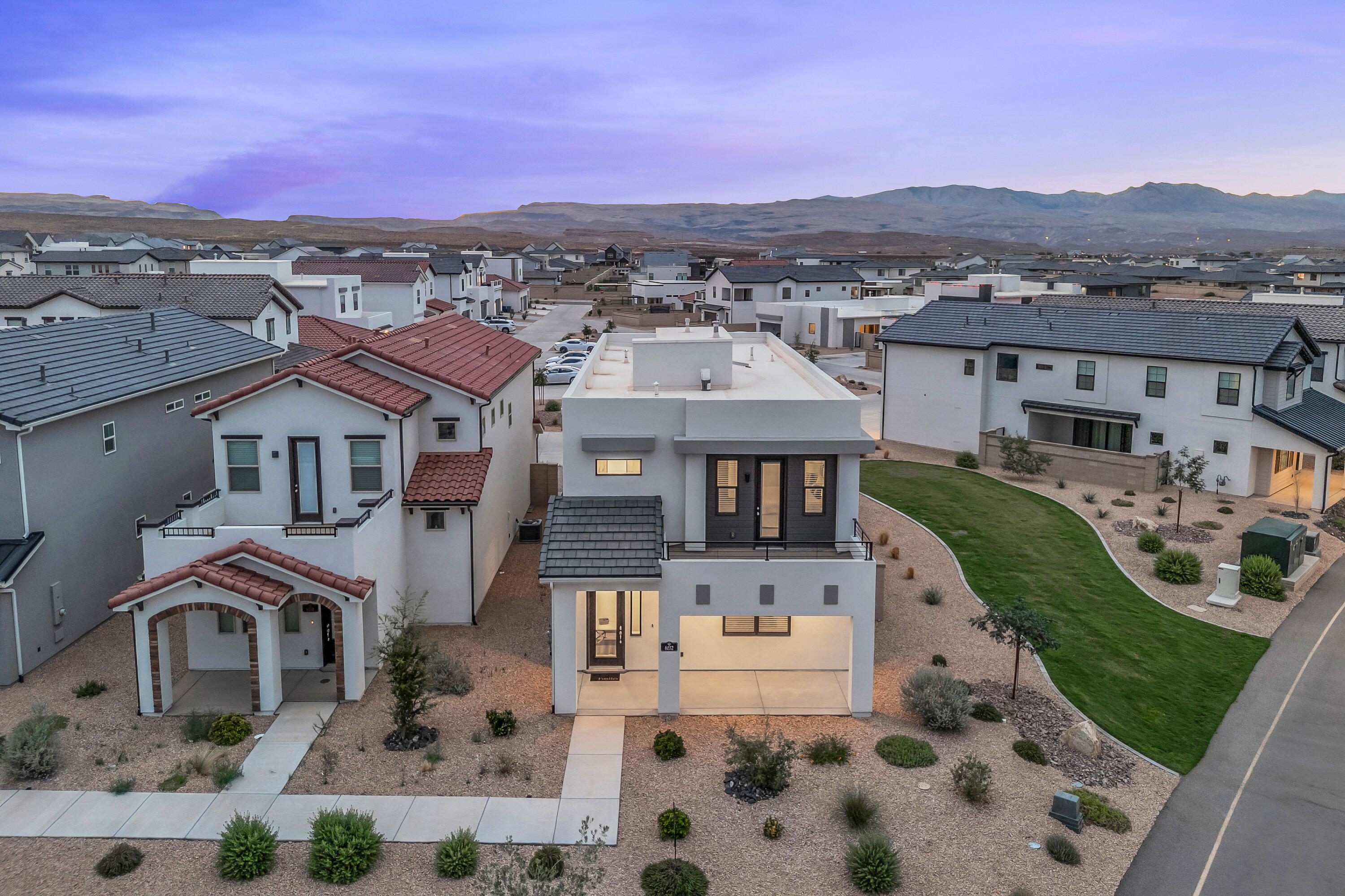 6032 Silver Birch LN