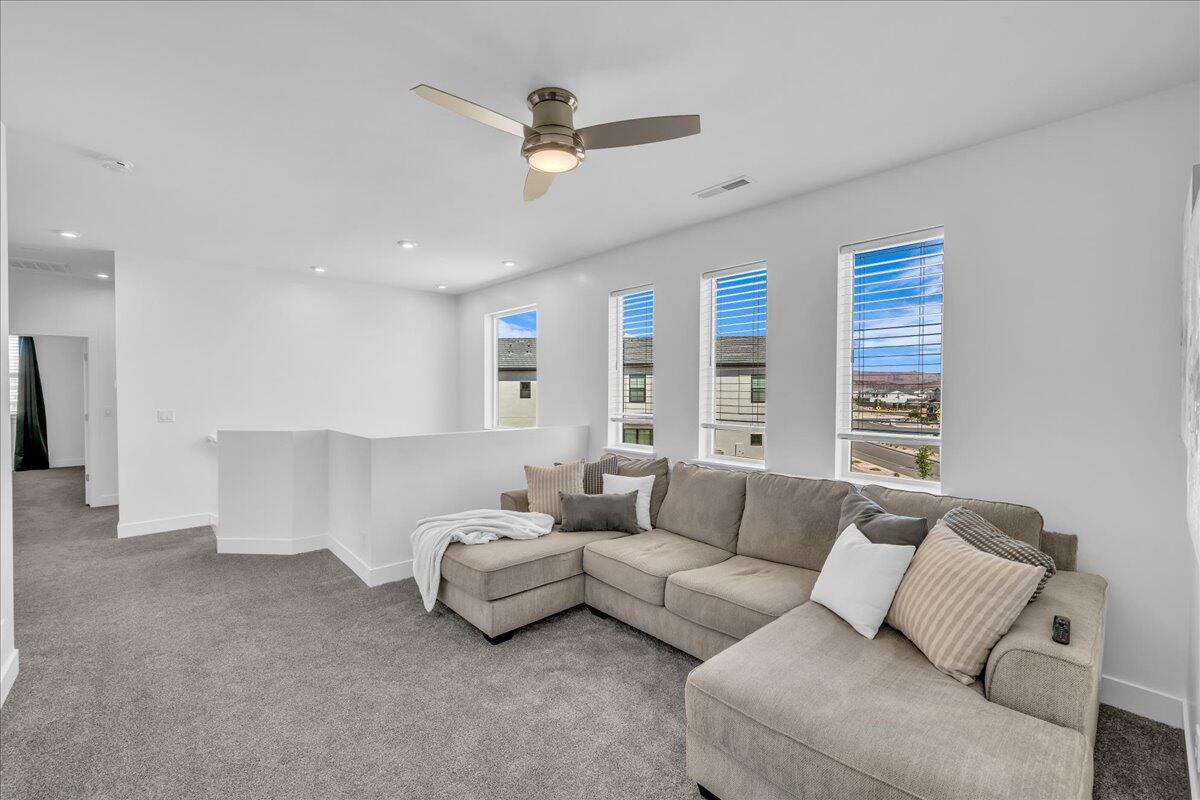 6032 Silver Birch LN