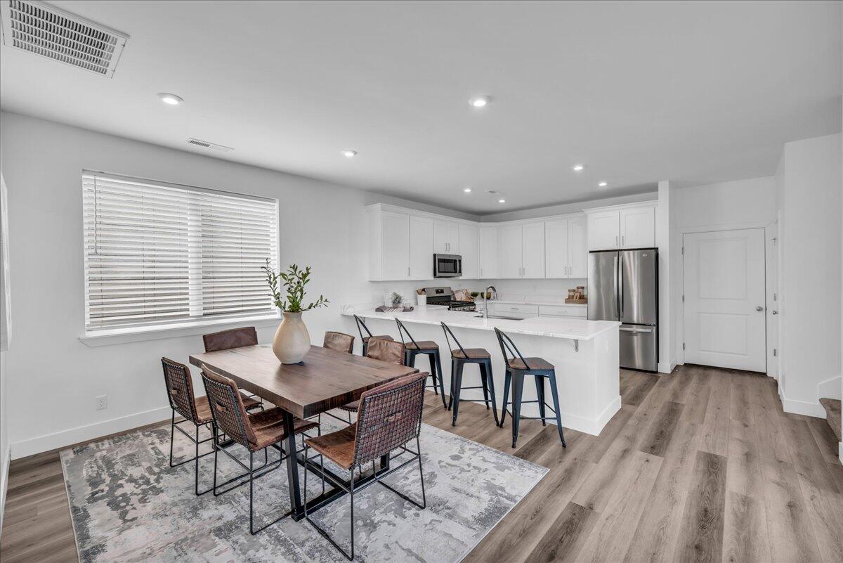 6032 Silver Birch LN