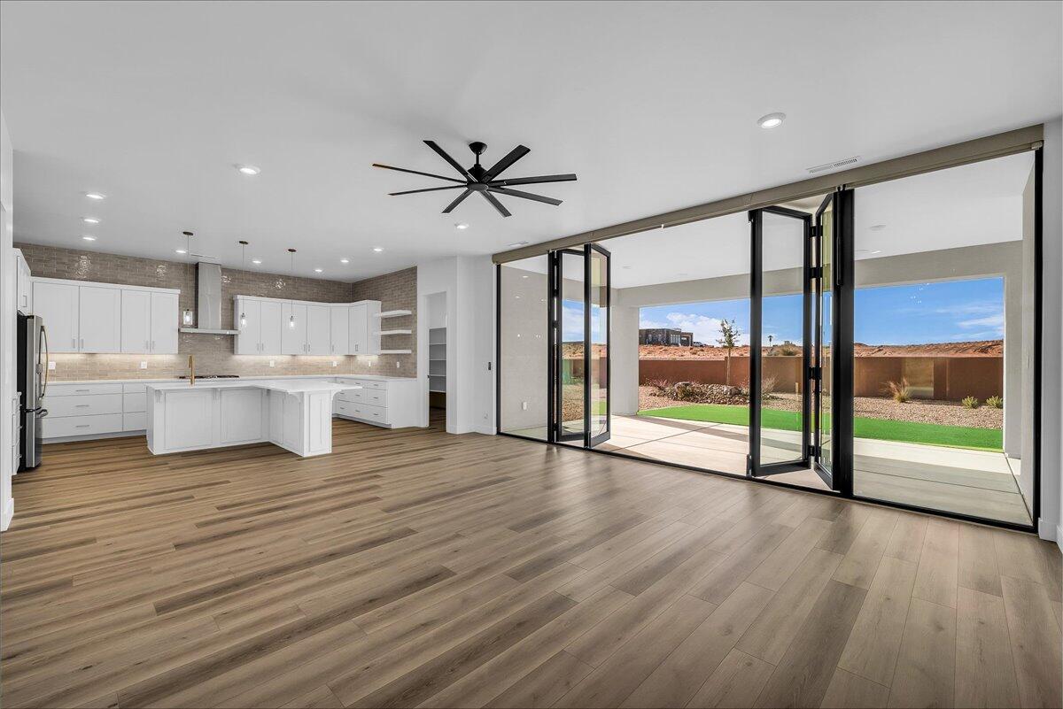 3322 S GUIDE STAR Way