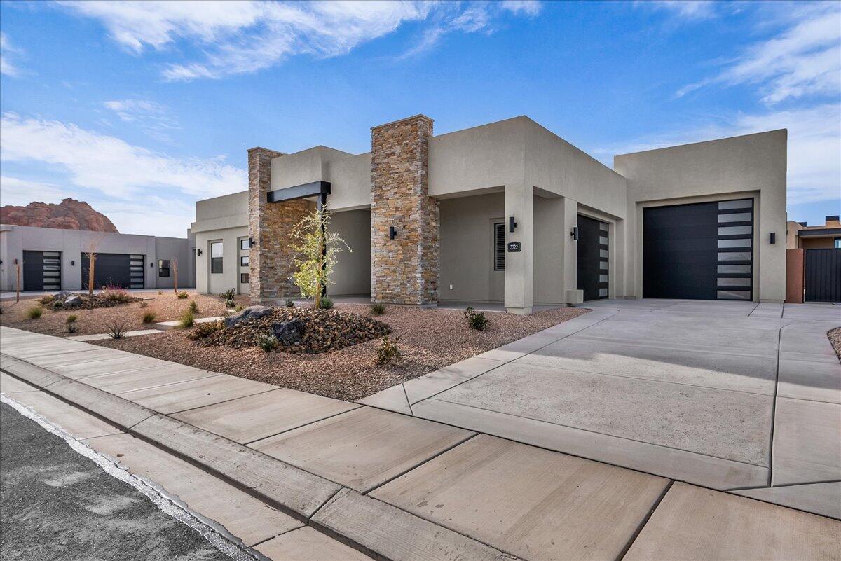 3322 S GUIDE STAR Way