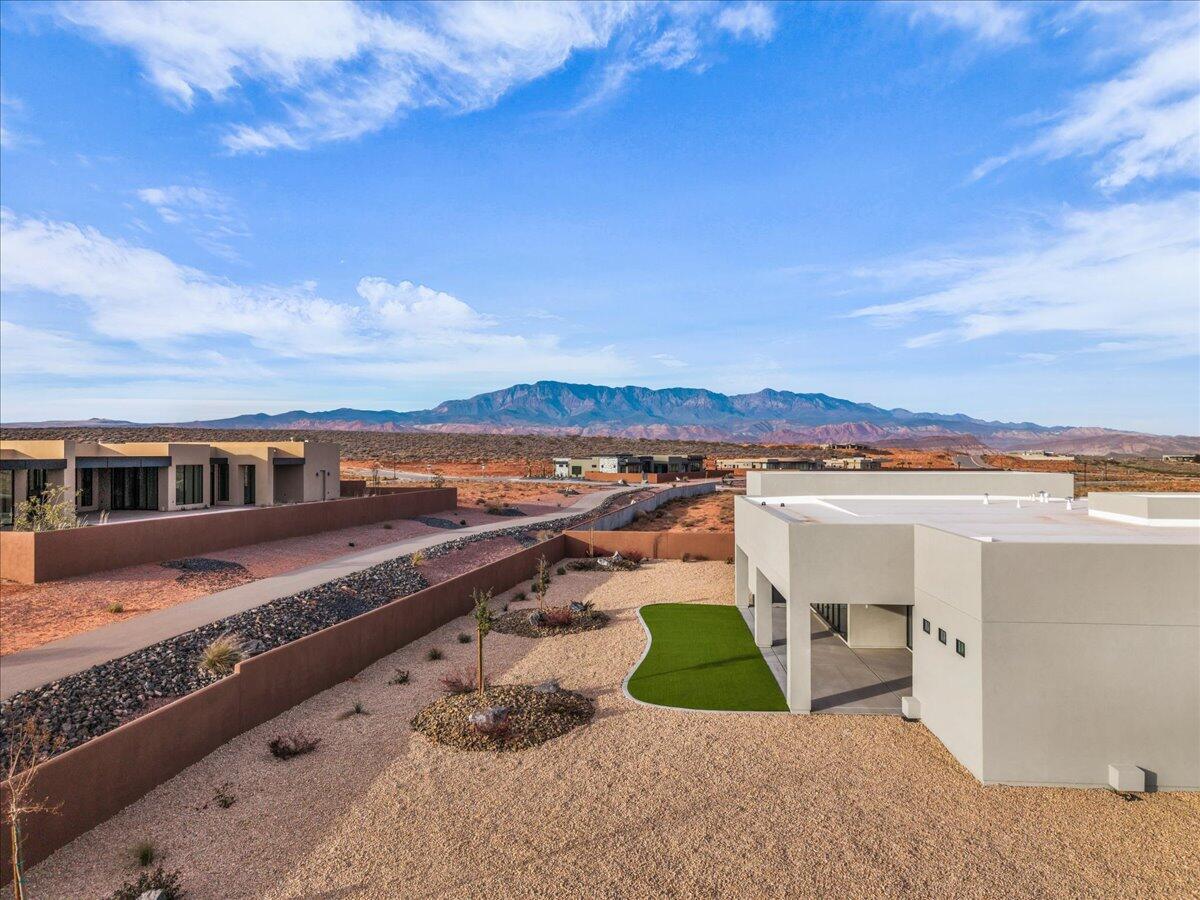 3322 S GUIDE STAR Way