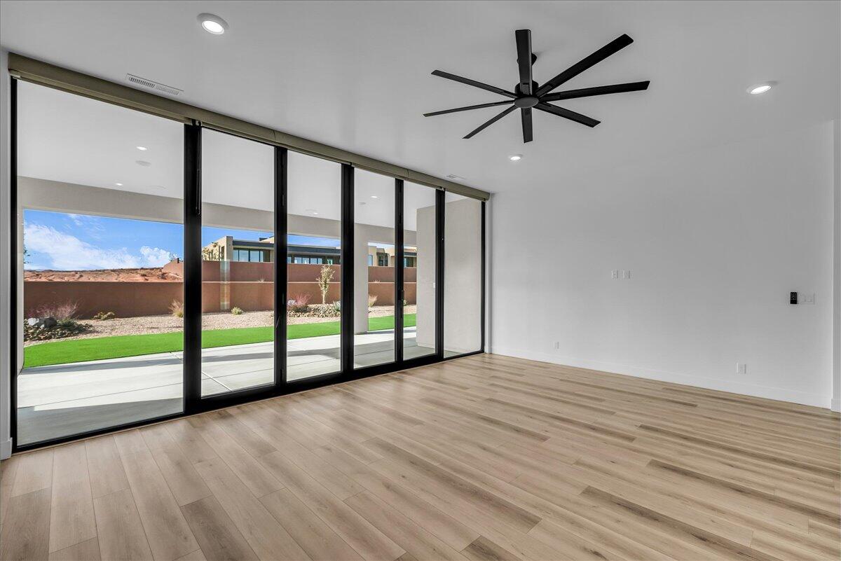 3322 S GUIDE STAR Way