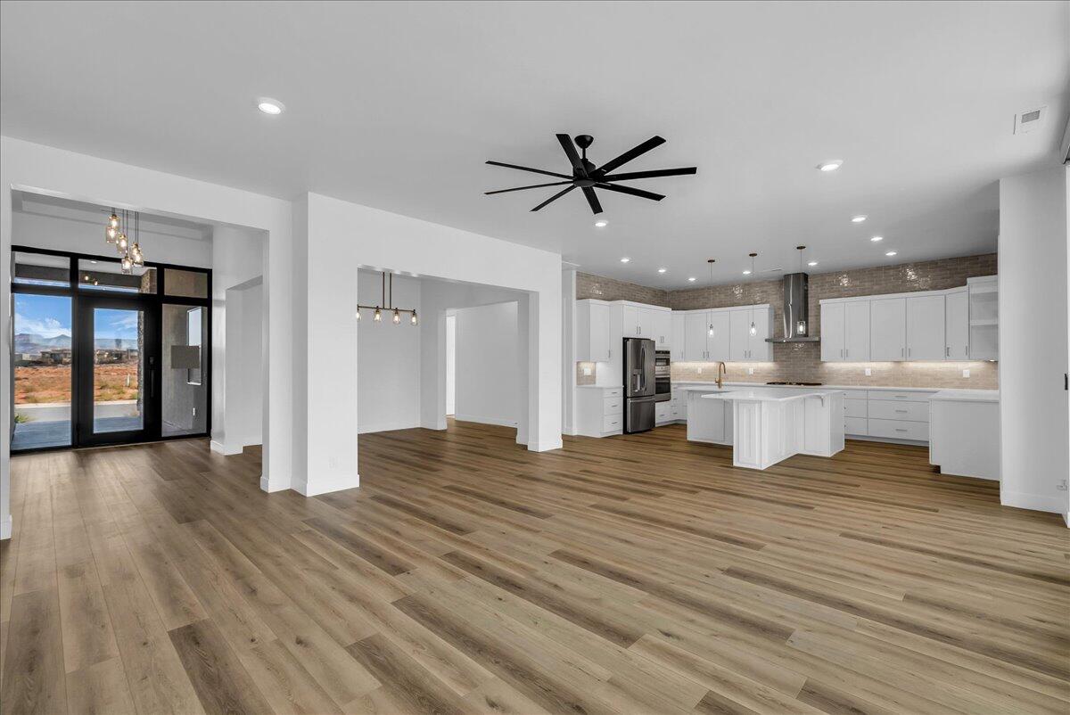 3322 S GUIDE STAR Way