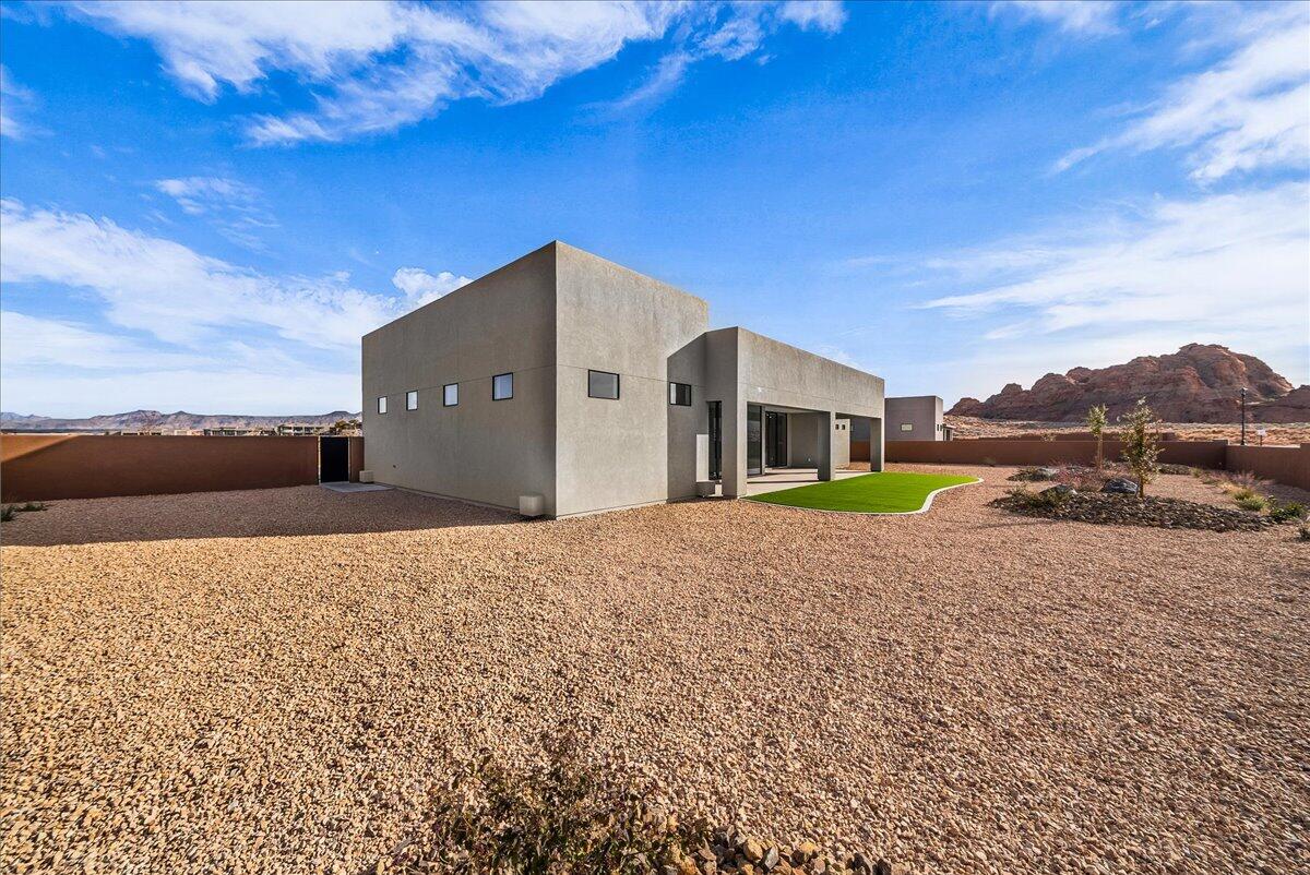 3322 S GUIDE STAR Way