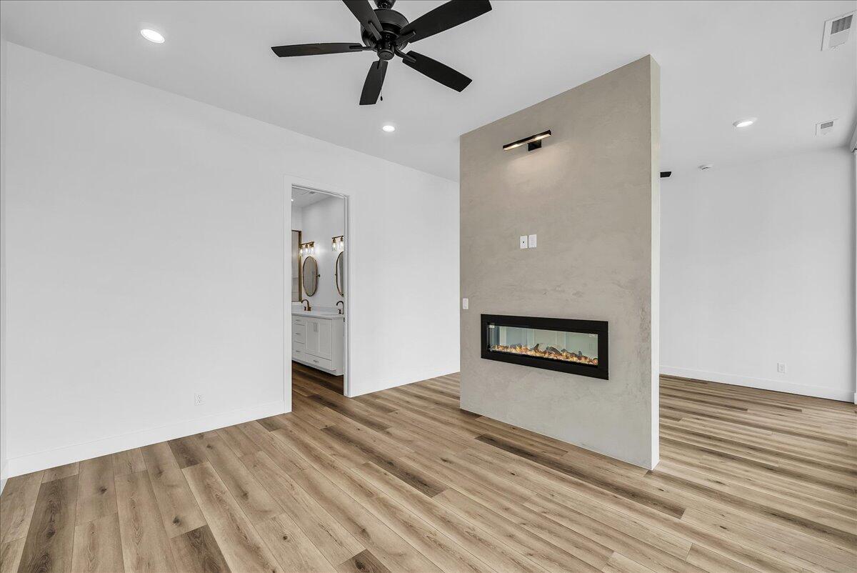 3322 S GUIDE STAR Way