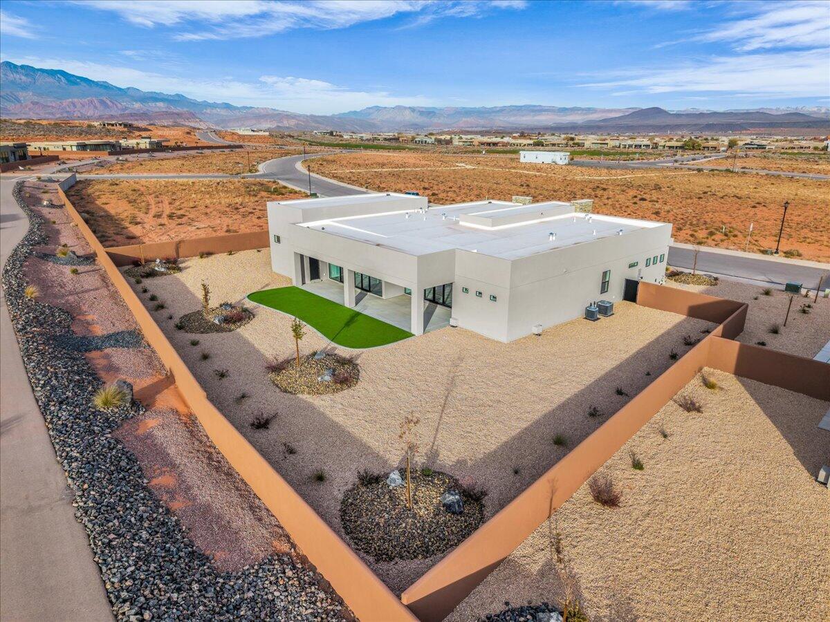 3322 S GUIDE STAR Way