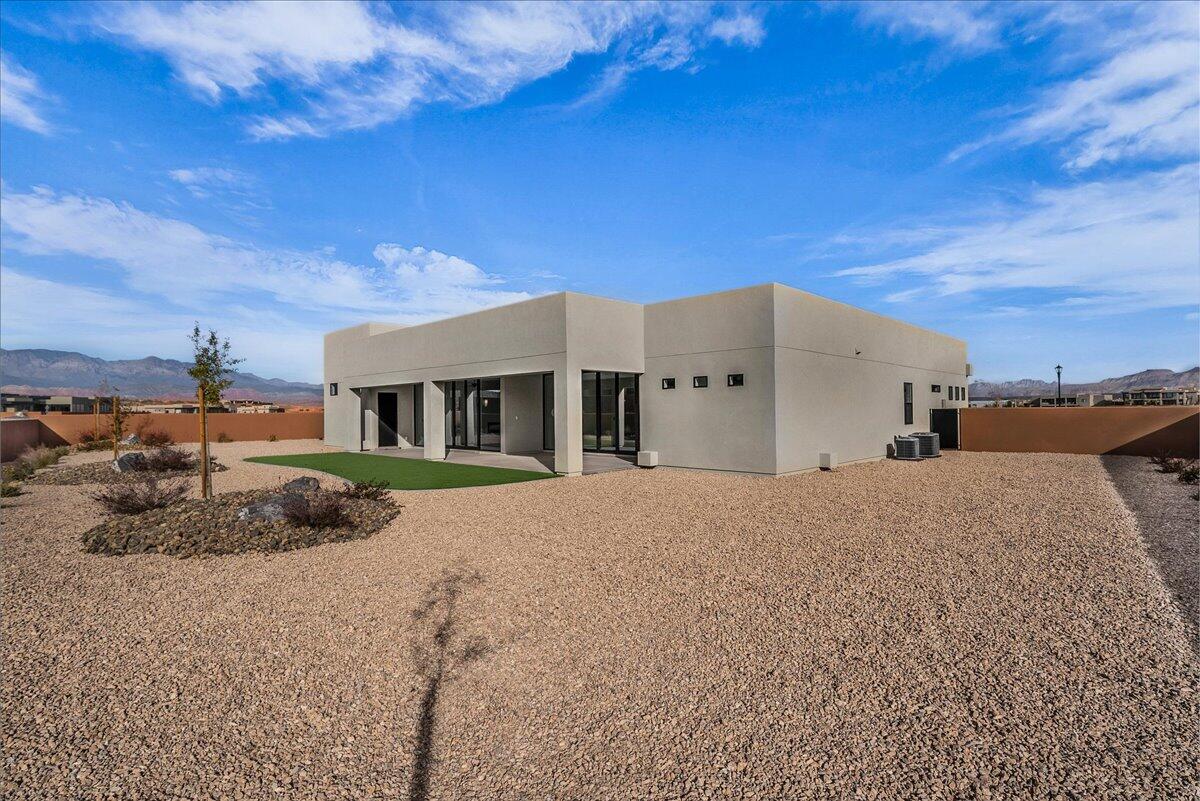 3322 S GUIDE STAR Way