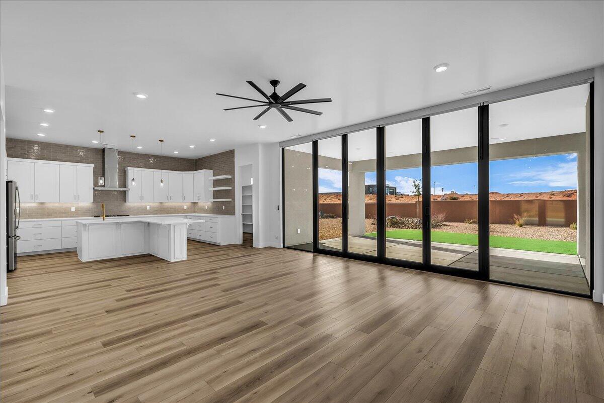 3322 S GUIDE STAR Way