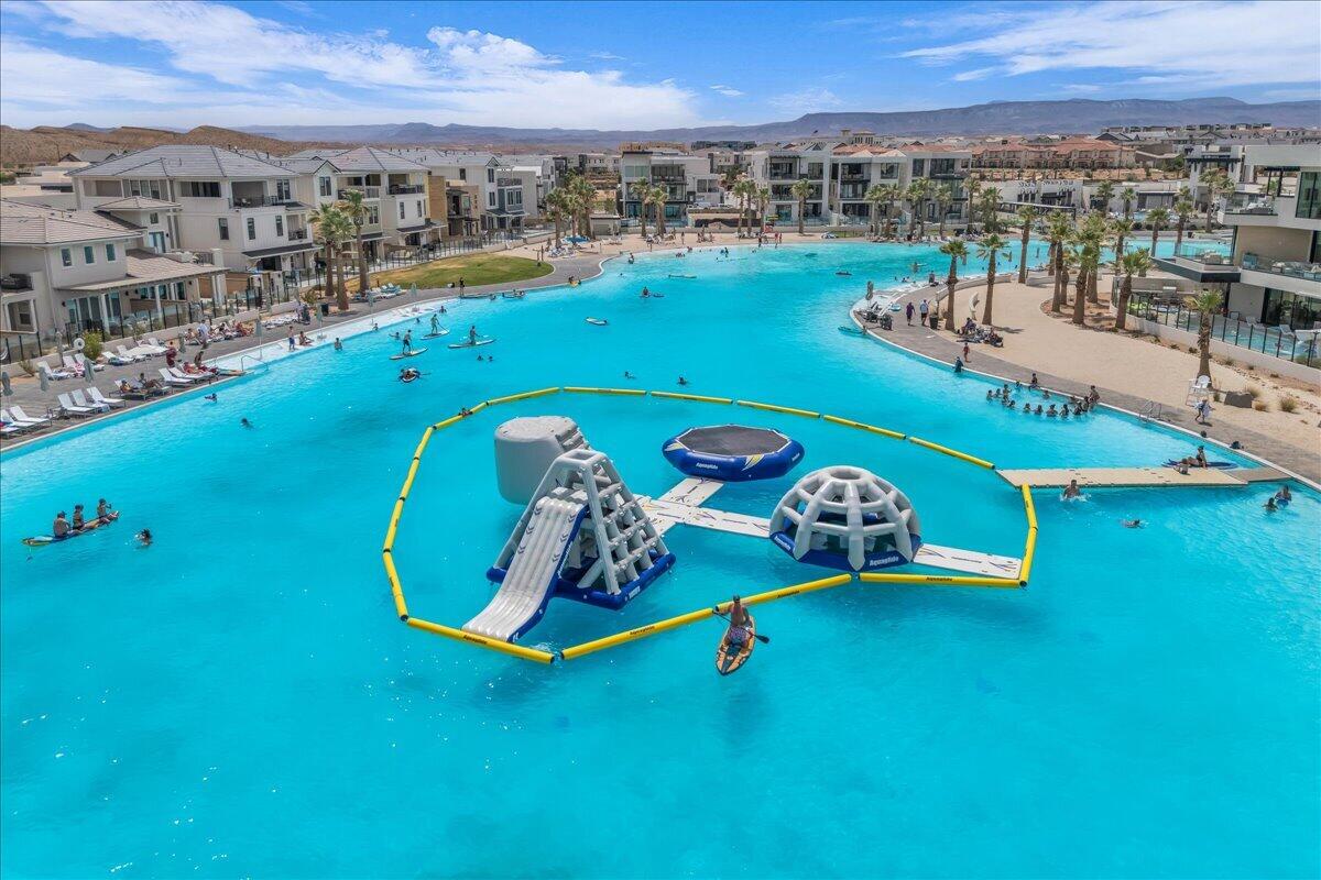 714 W JUNIPER HILL DR 220