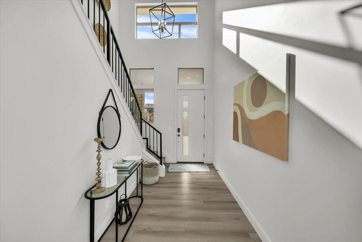 714 W JUNIPER HILL DR 220