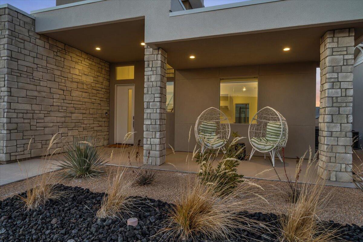 714 W JUNIPER HILL DR 220