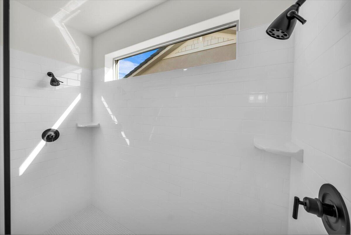 714 W JUNIPER HILL DR 220