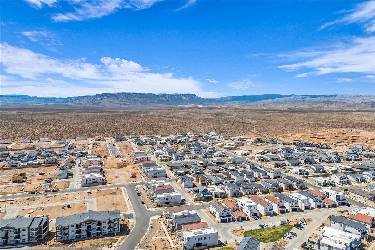 6032 S SILVER BIRCH LN