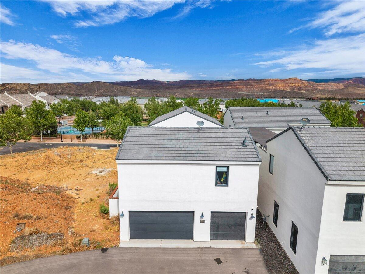 1559 S REGENT PARK RD