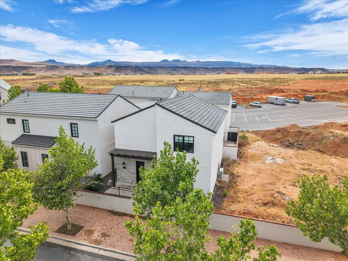 1559 S REGENT PARK RD